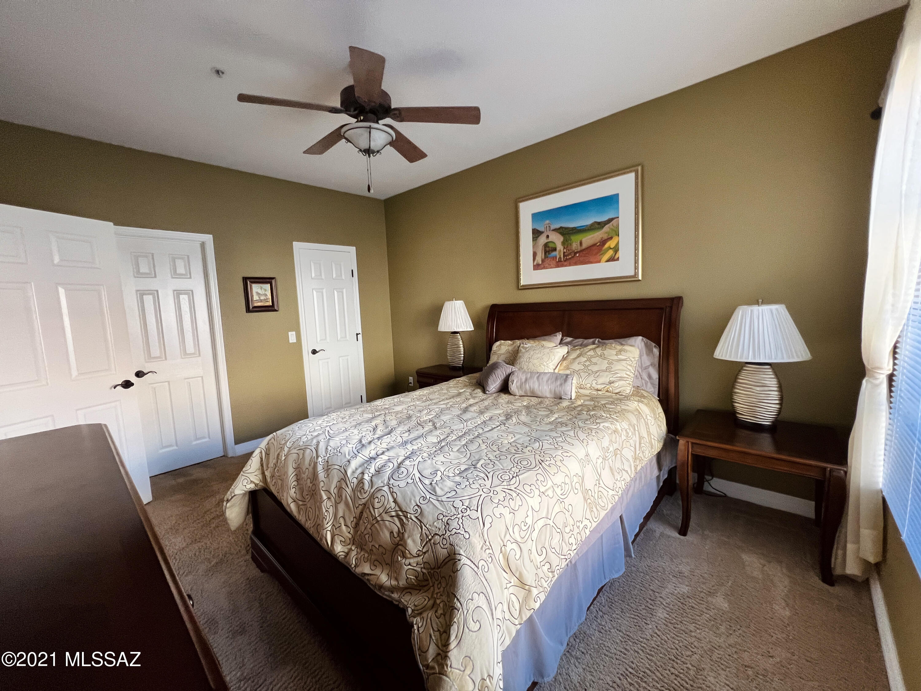 1500 E Pusch Wilderness Drive Unit: 14204