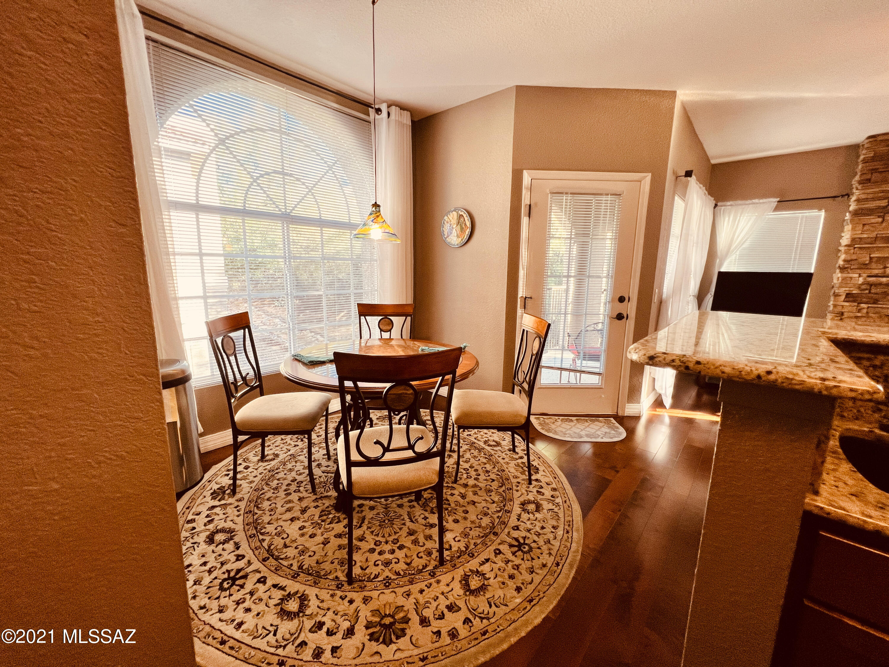 1500 E Pusch Wilderness Drive Unit: 14204