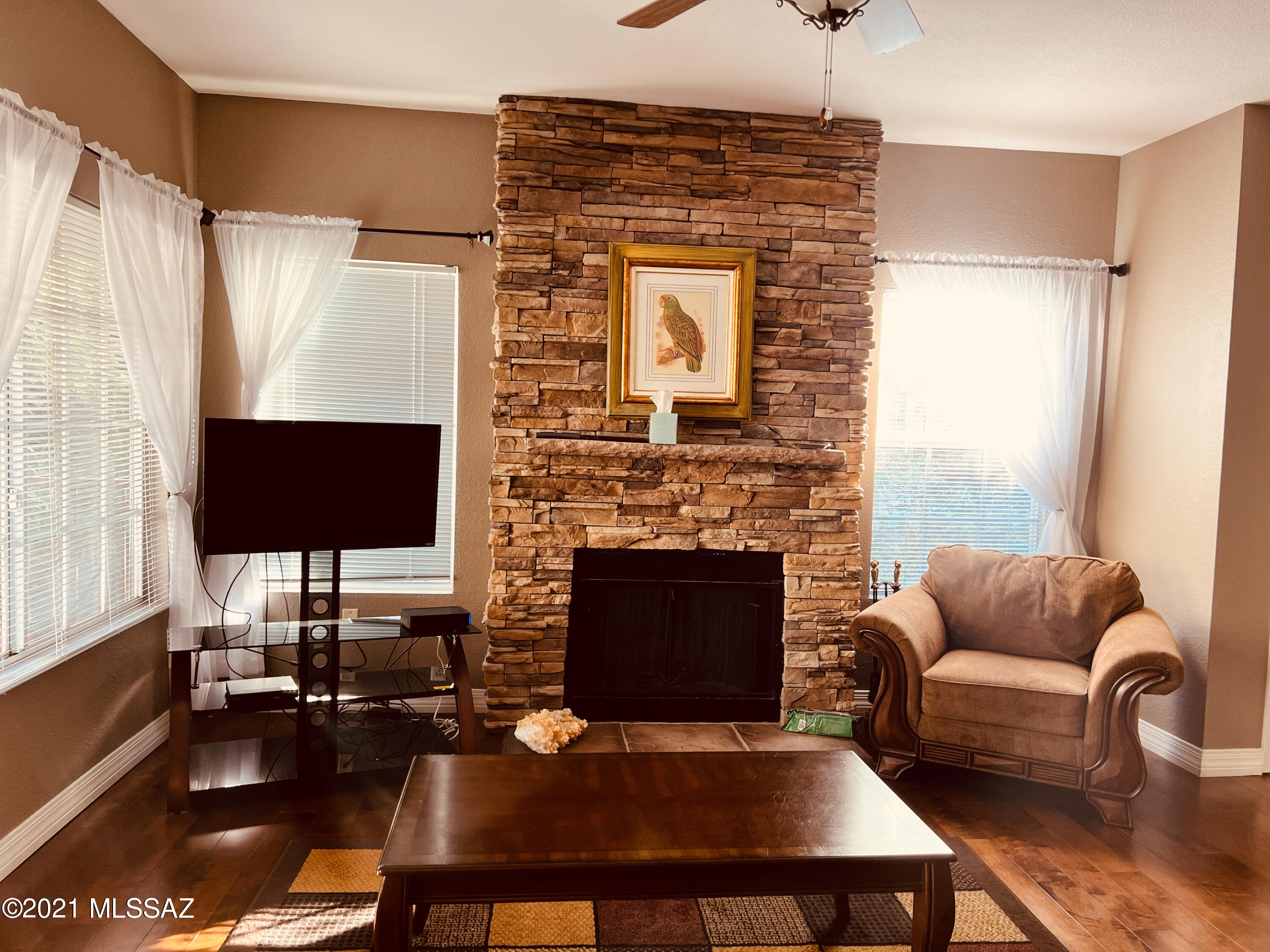 1500 E Pusch Wilderness Drive Unit: 14204