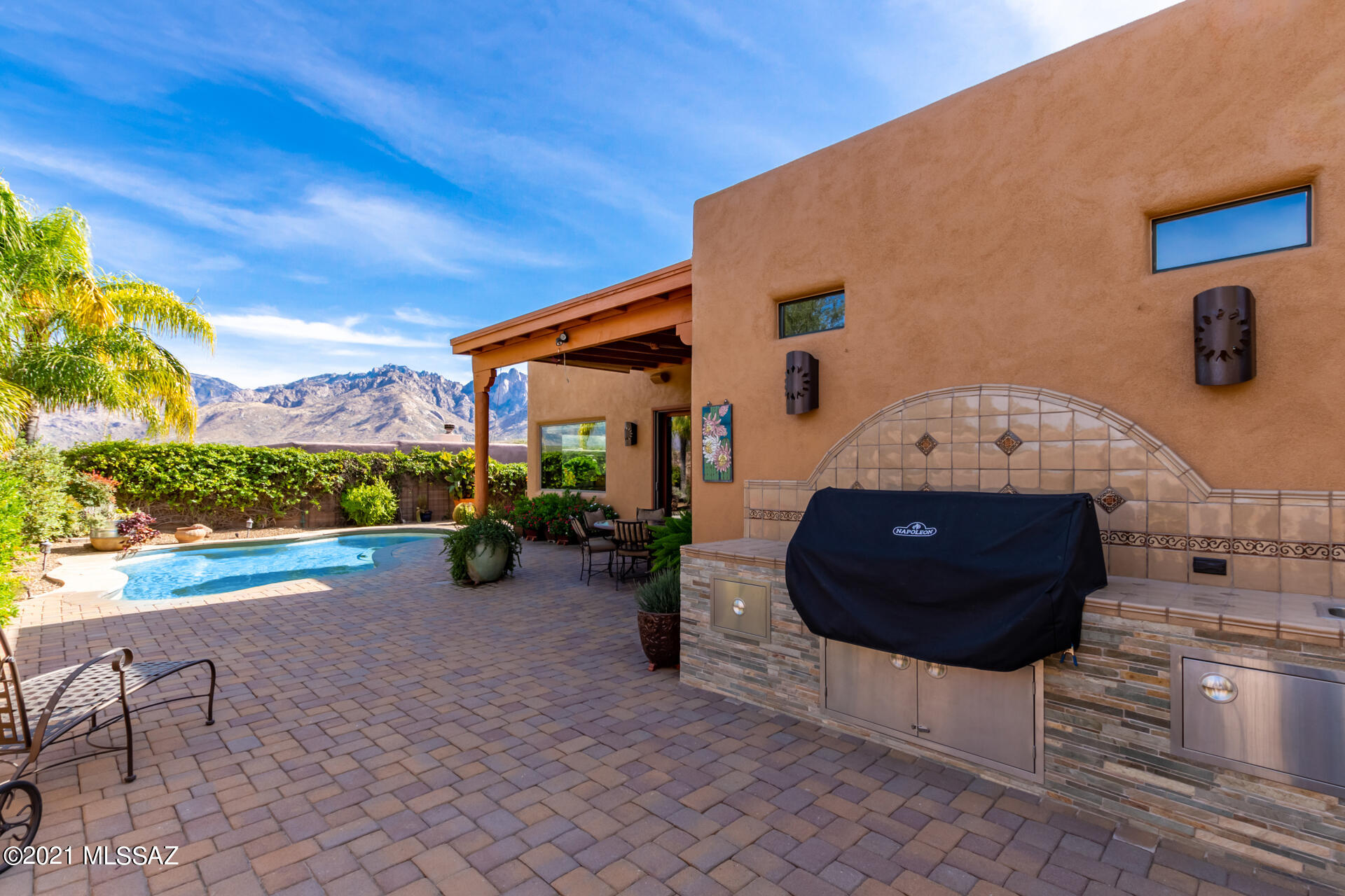 1815 E Starmist Place