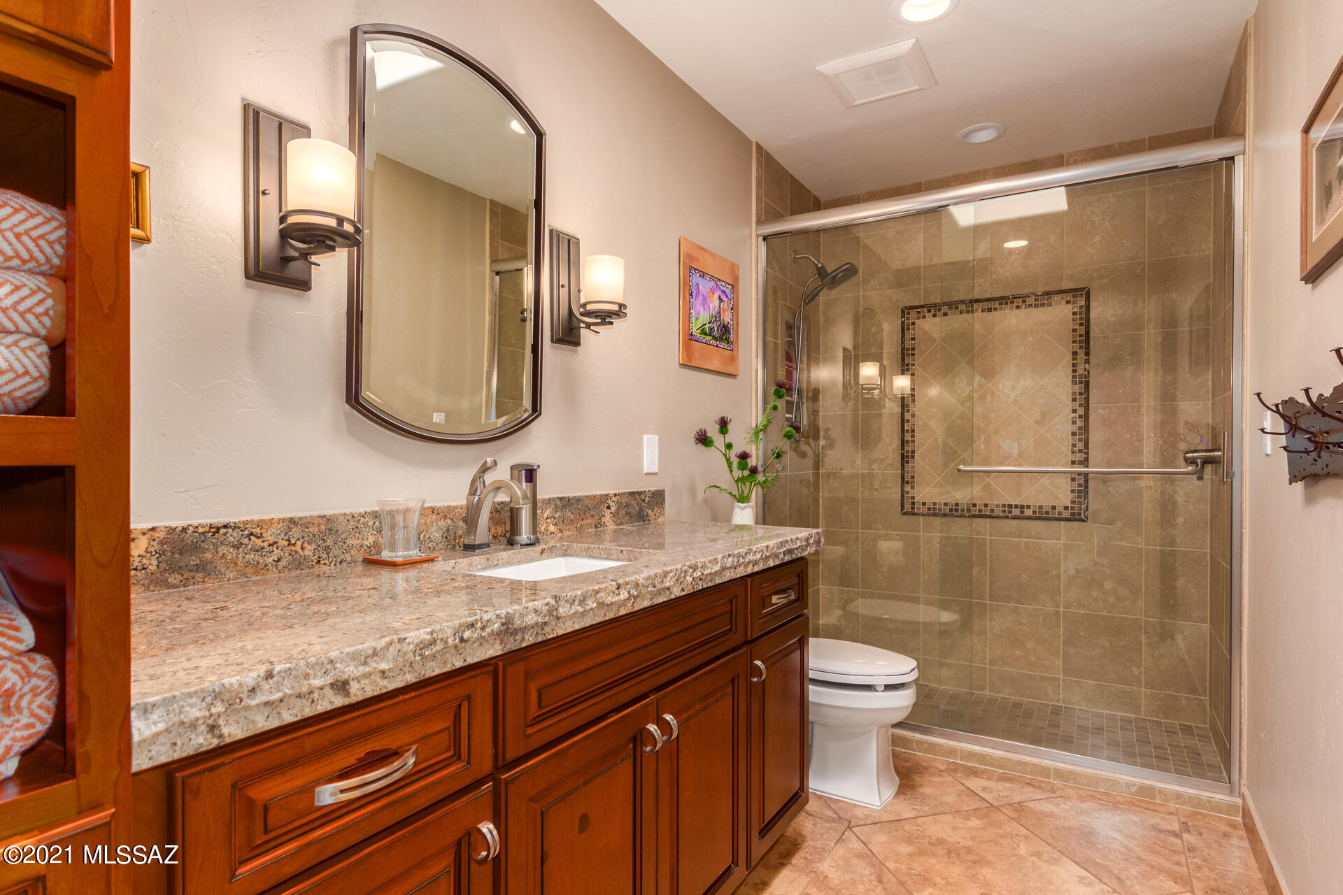 1815 E Starmist Place