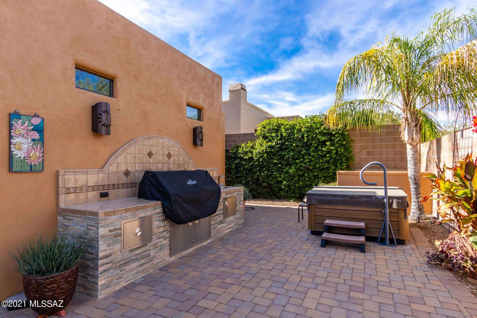 1815 E Starmist Place