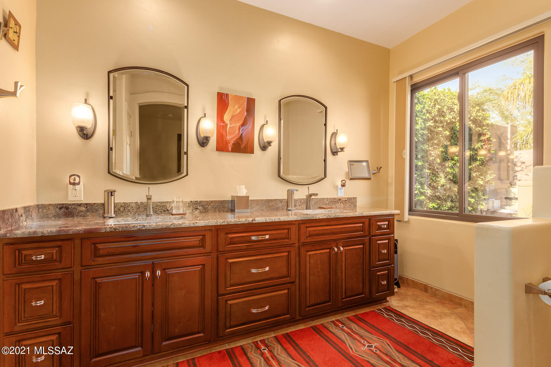 1815 E Starmist Place