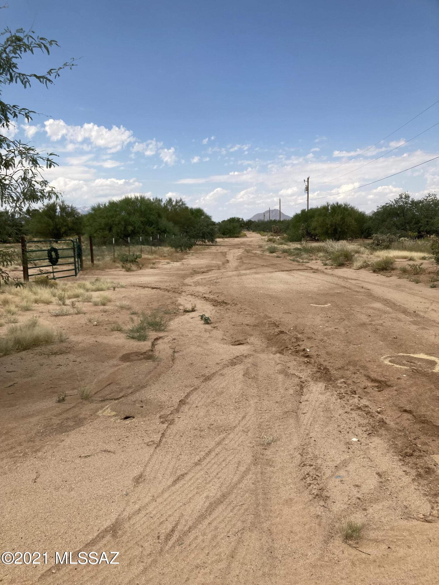 15671 W Yellow Horses Road