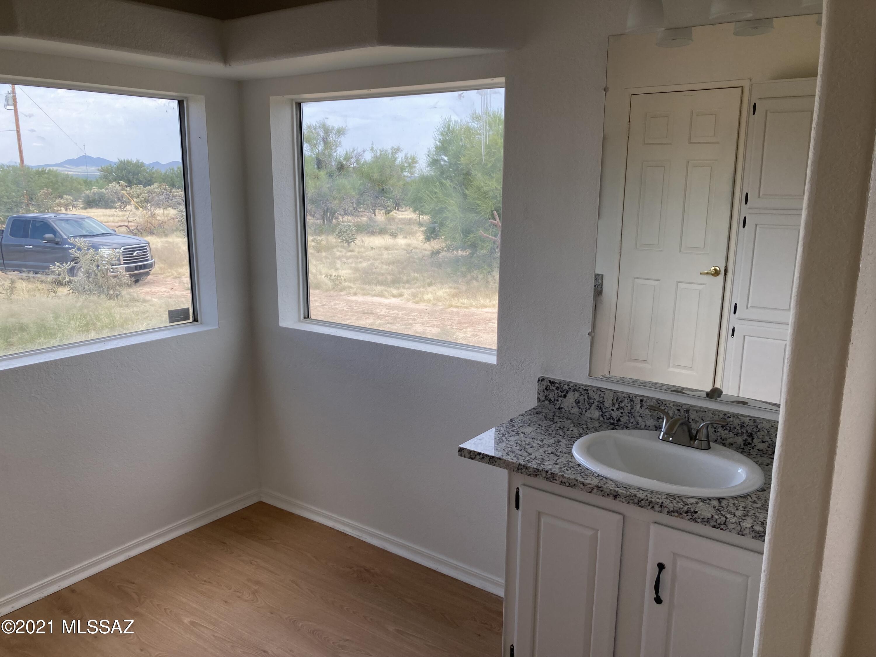 15671 W Yellow Horses Road