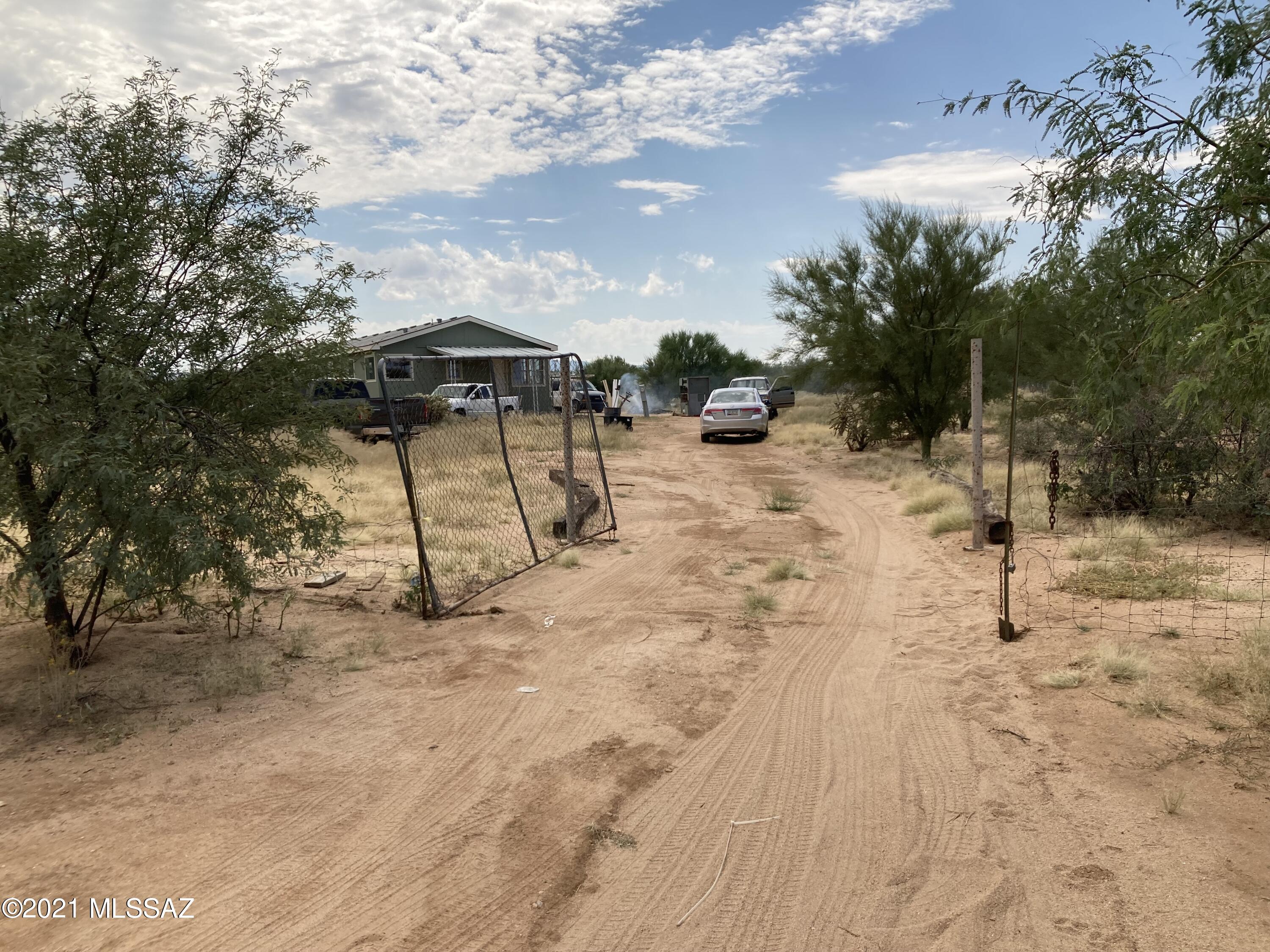 15671 W Yellow Horses Road