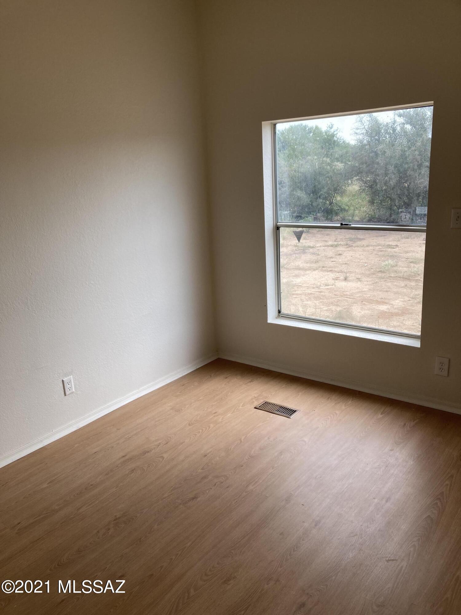 15671 W Yellow Horses Road