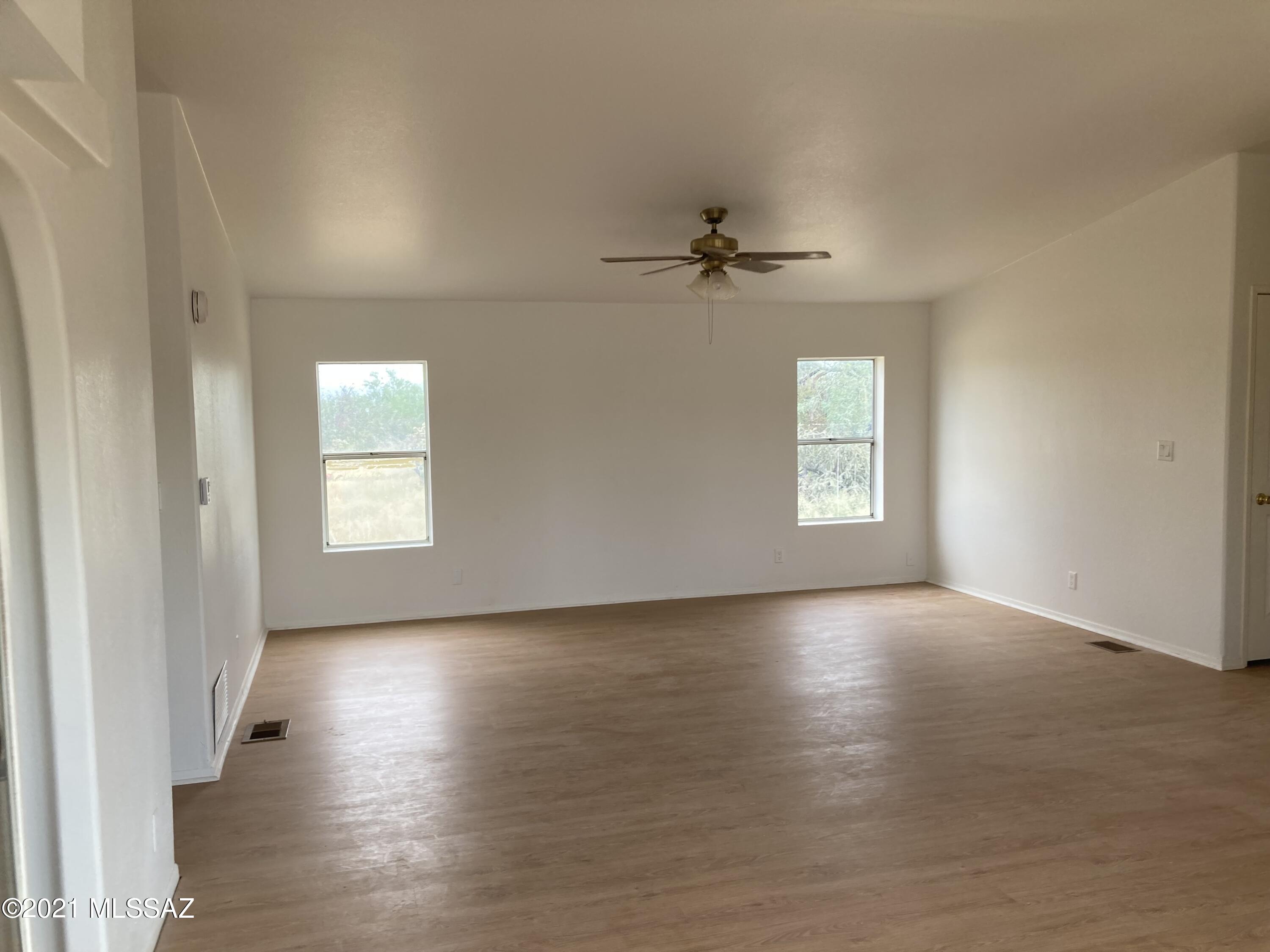 15671 W Yellow Horses Road