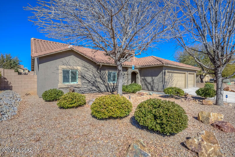 3725 E Northern Dancer Road