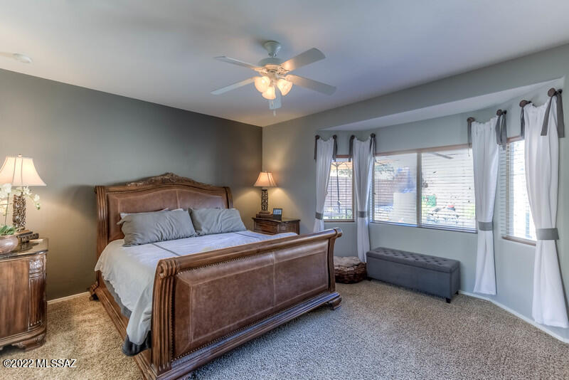 3725 E Northern Dancer Road