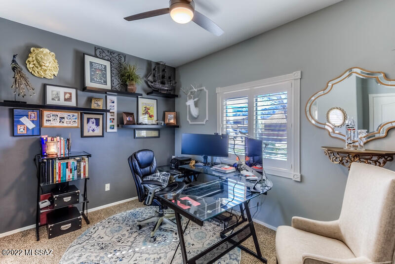 3725 E Northern Dancer Road