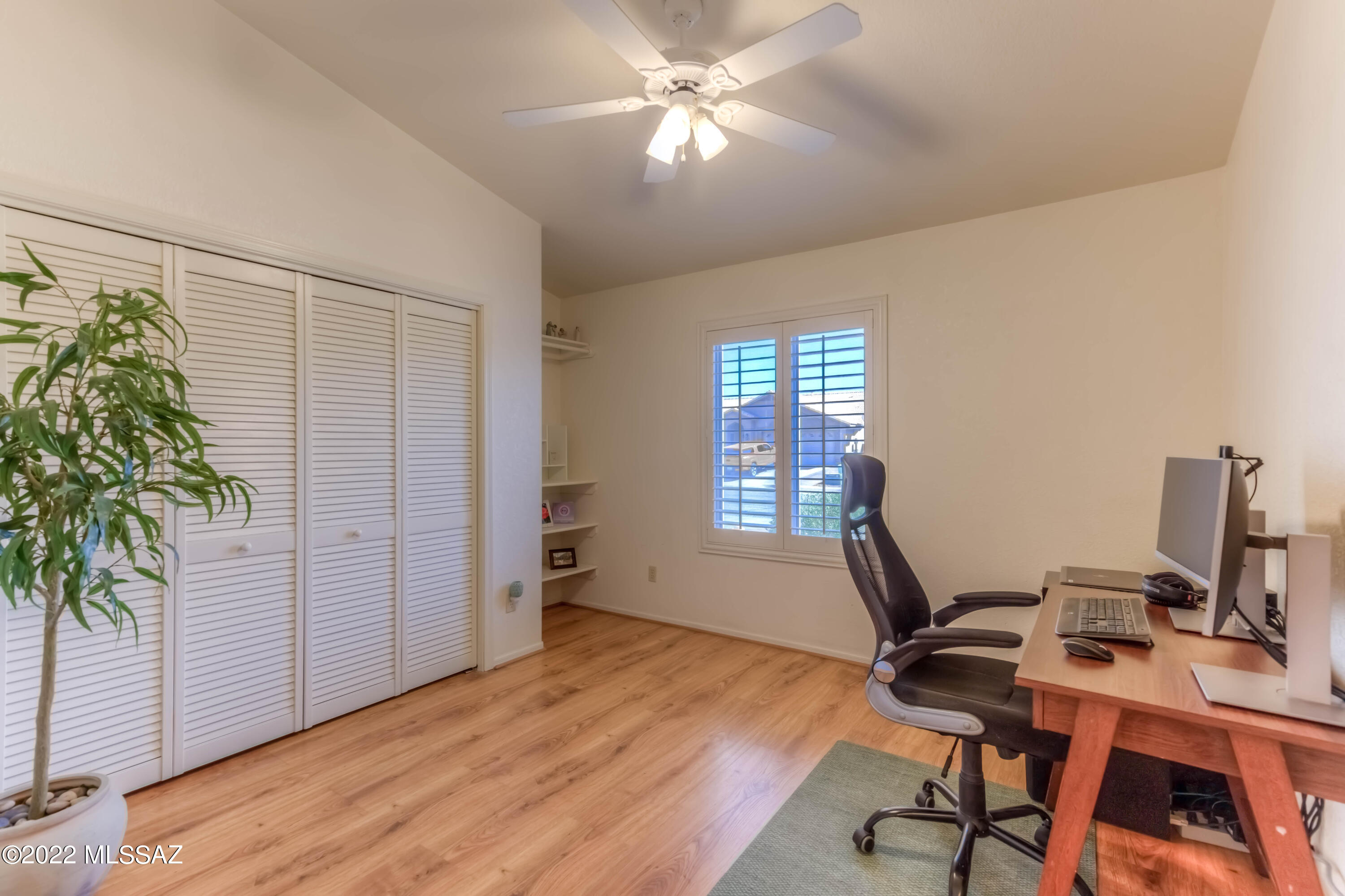 9687 E Banbridge Street