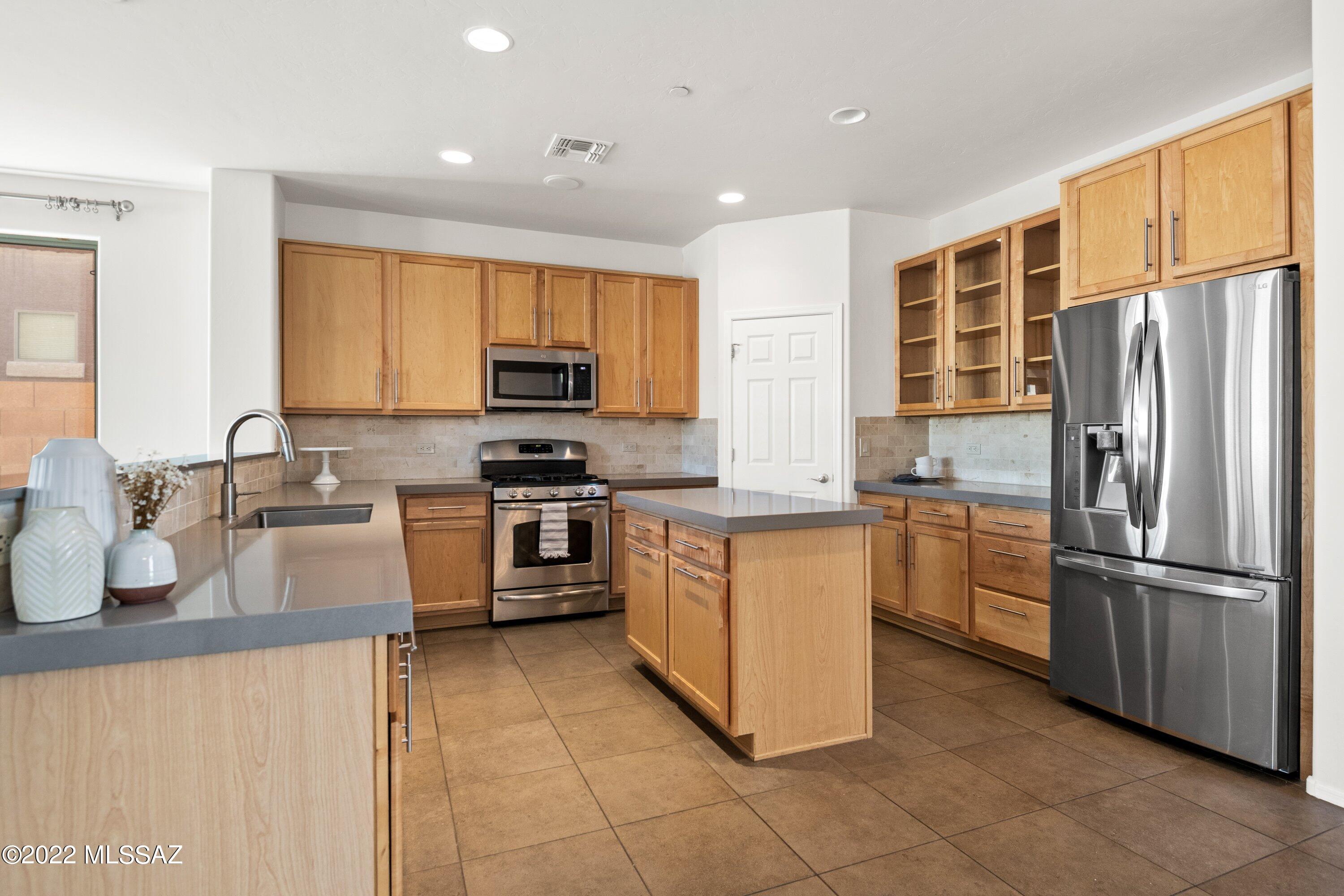 3386 W Fledgling Drive