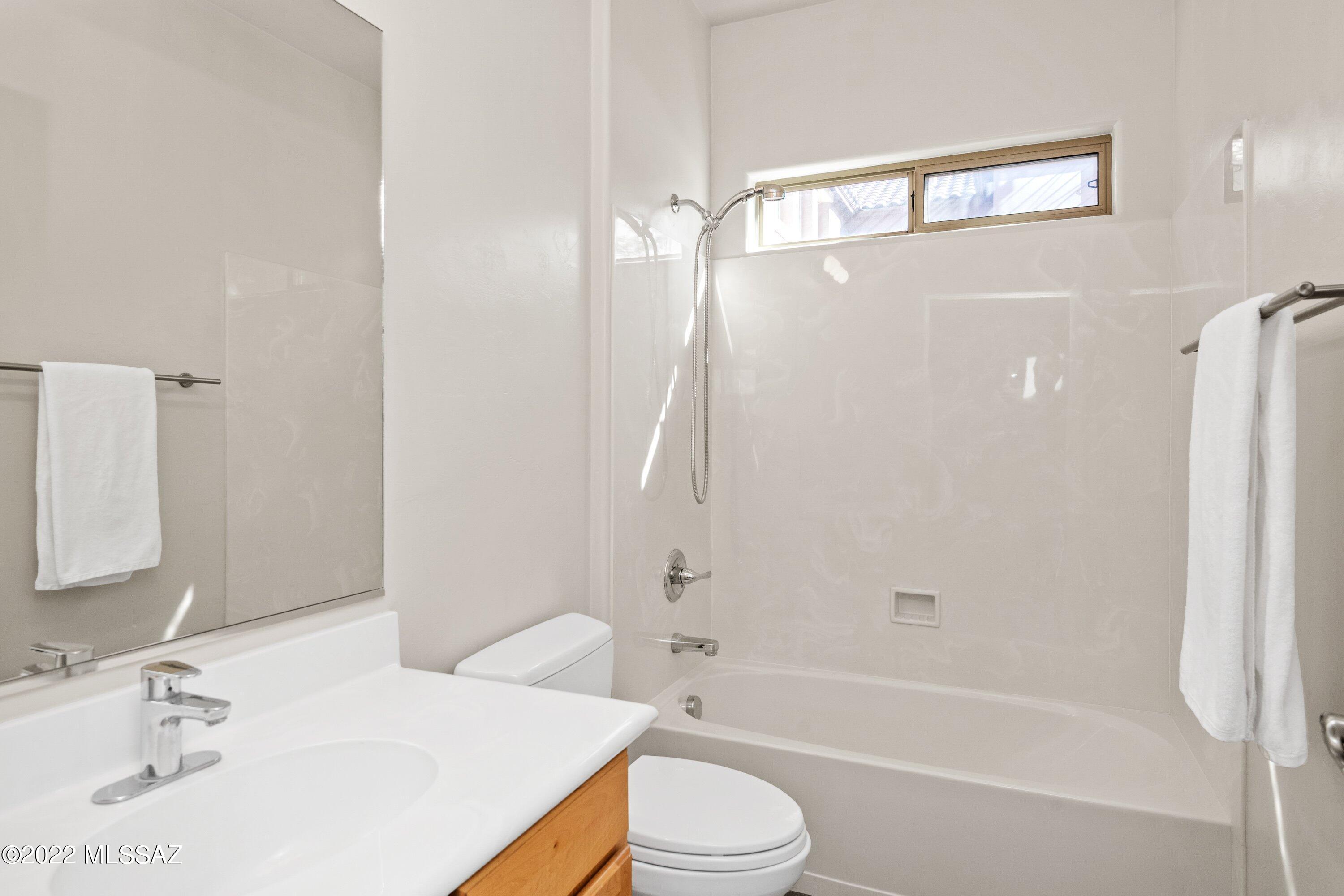 3386 W Fledgling Drive