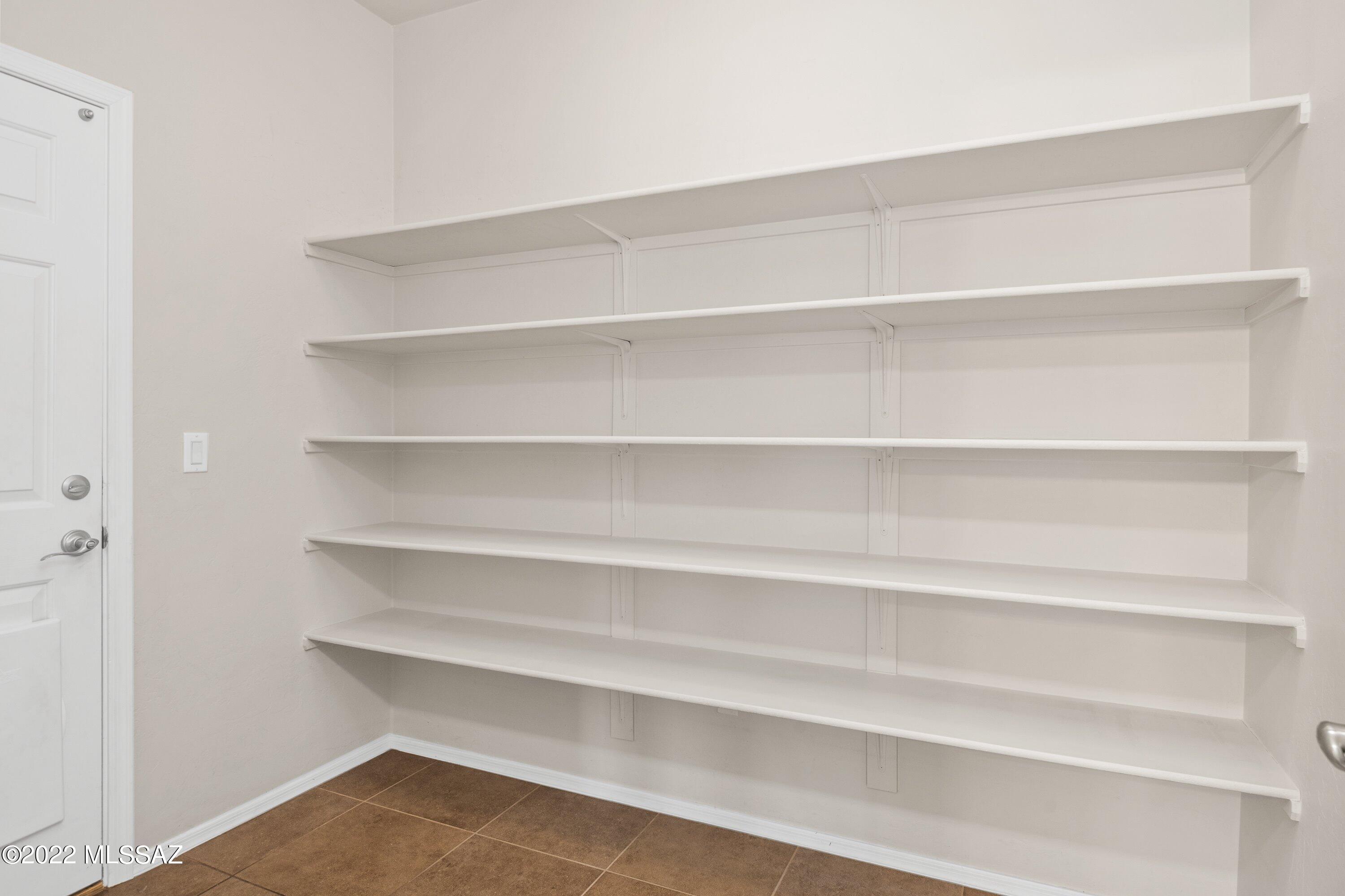 3386 W Fledgling Drive