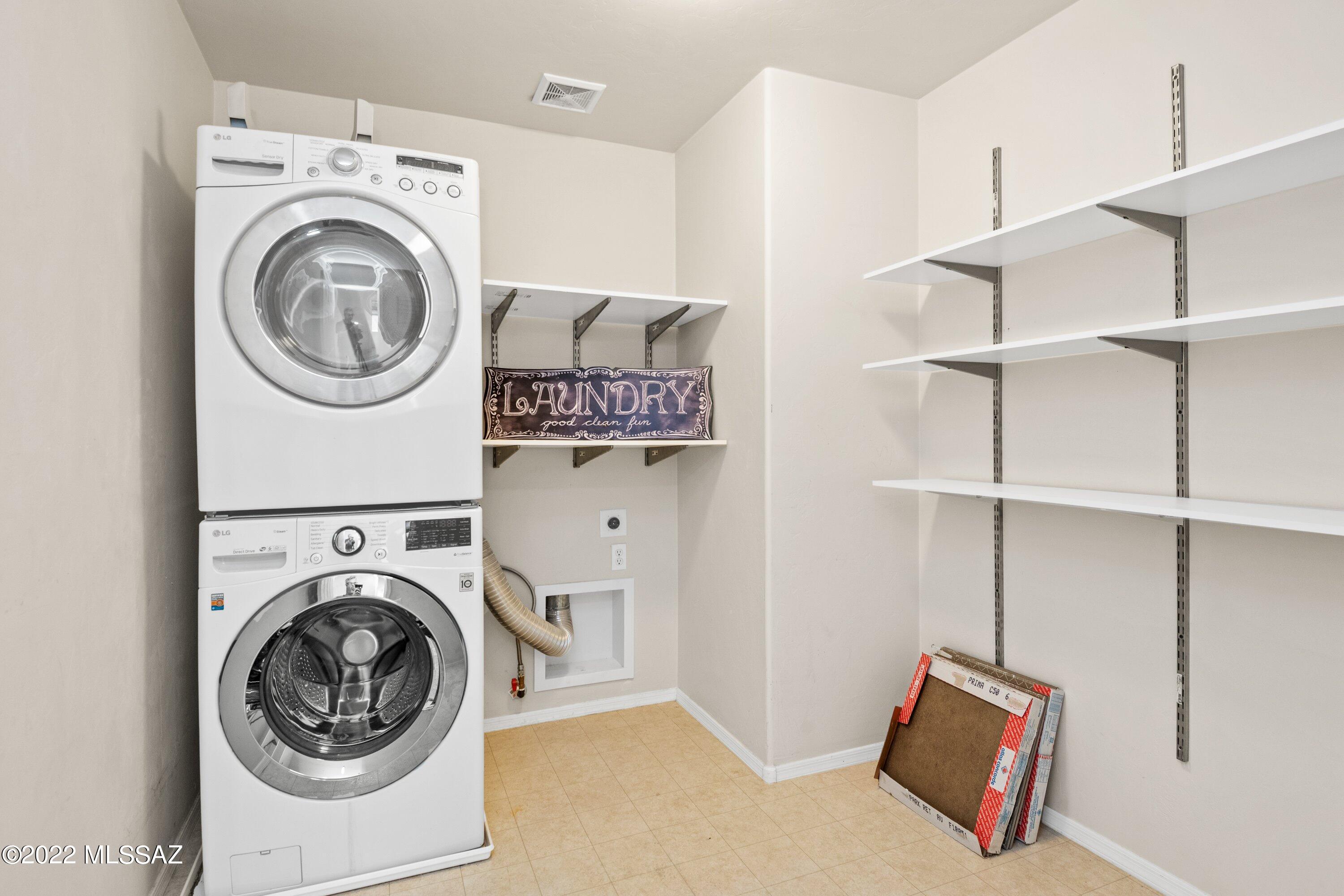 3386 W Fledgling Drive