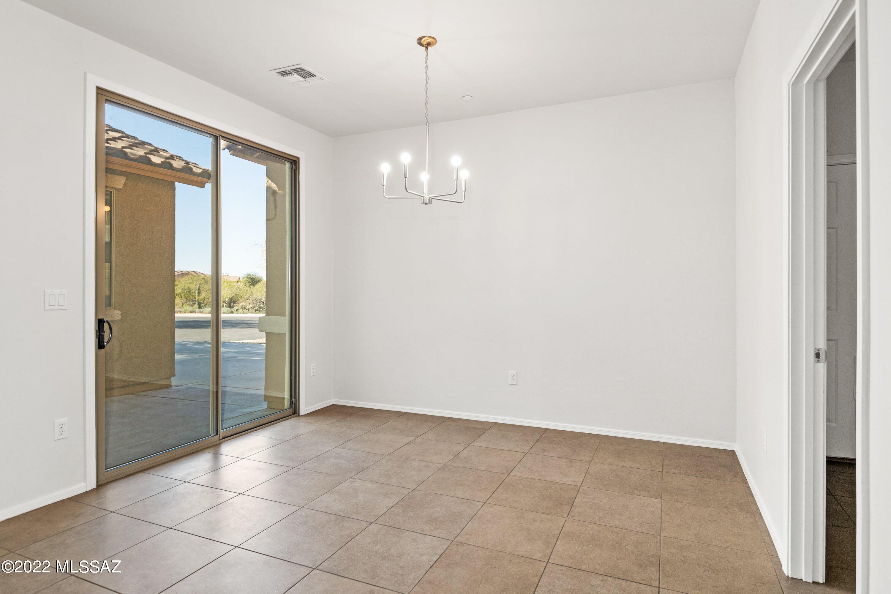 3386 W Fledgling Drive