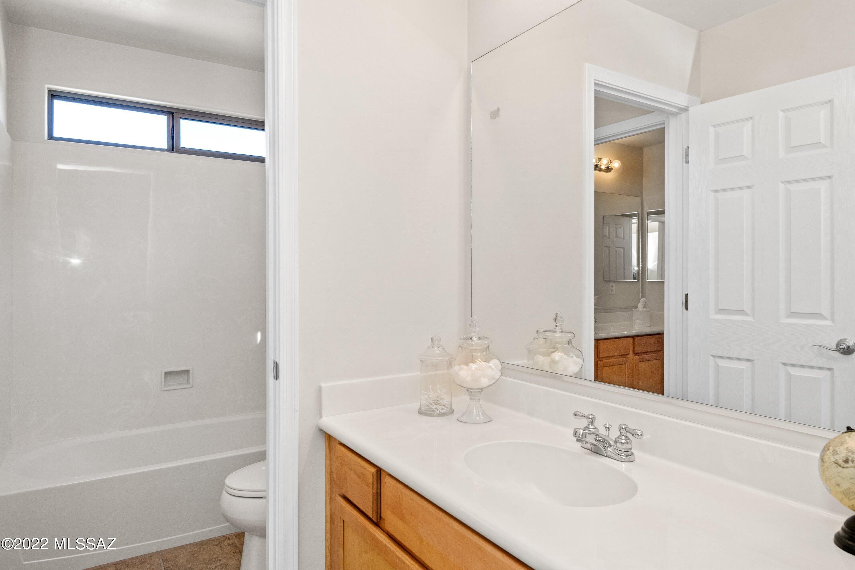 3386 W Fledgling Drive