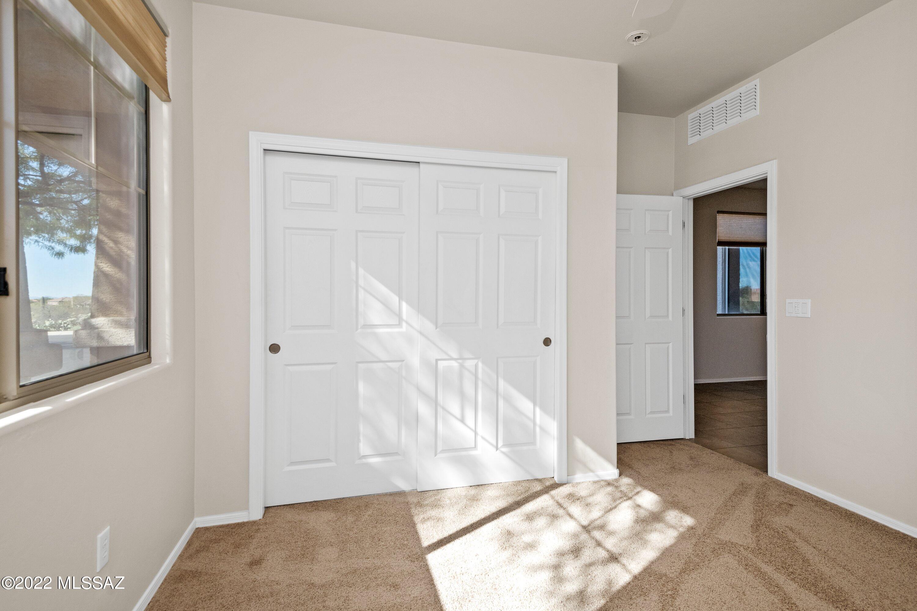 3386 W Fledgling Drive