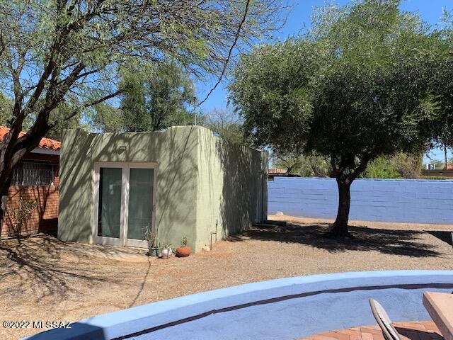 1334 N Campbell Avenue