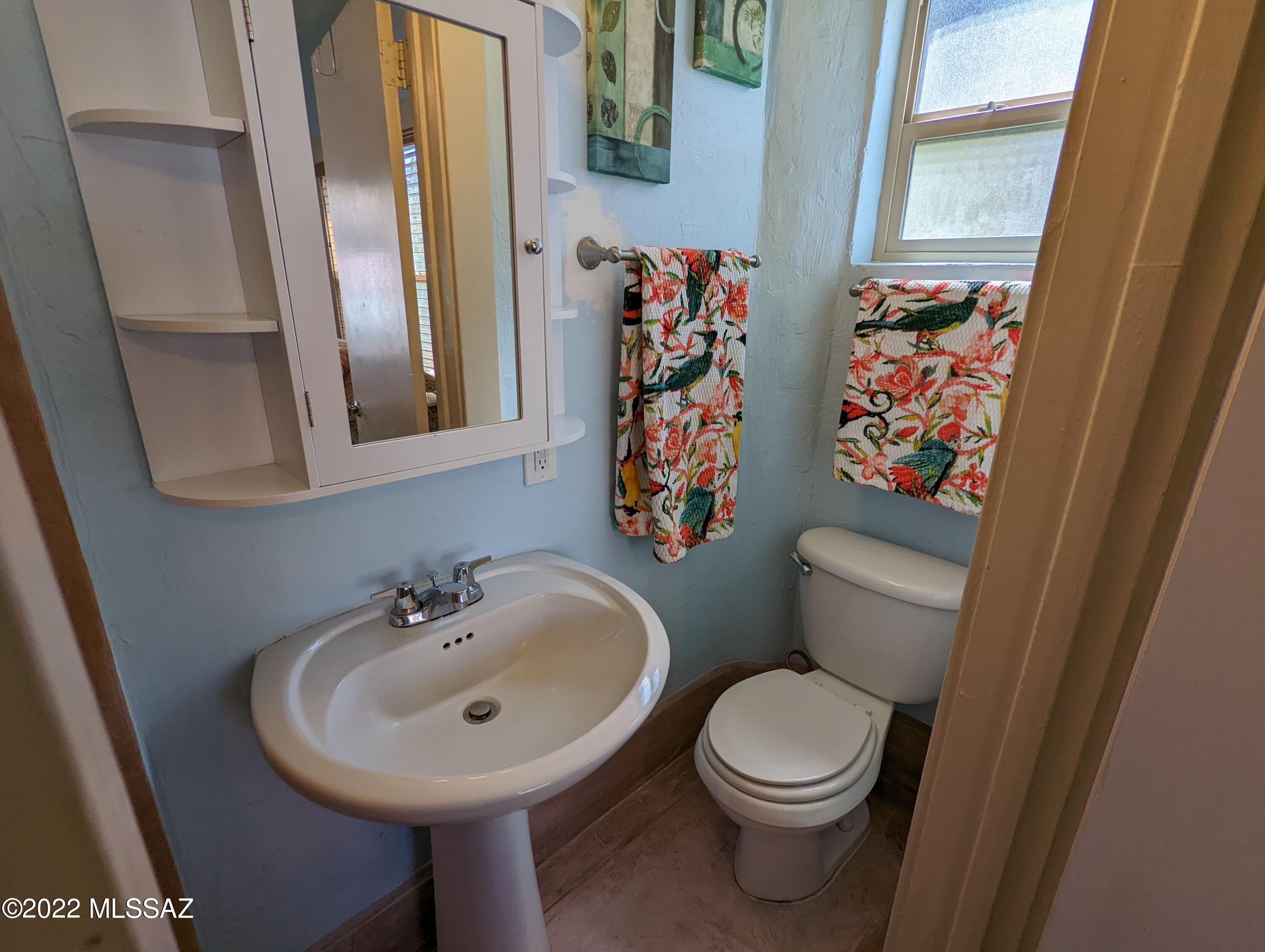 1334 N Campbell Avenue