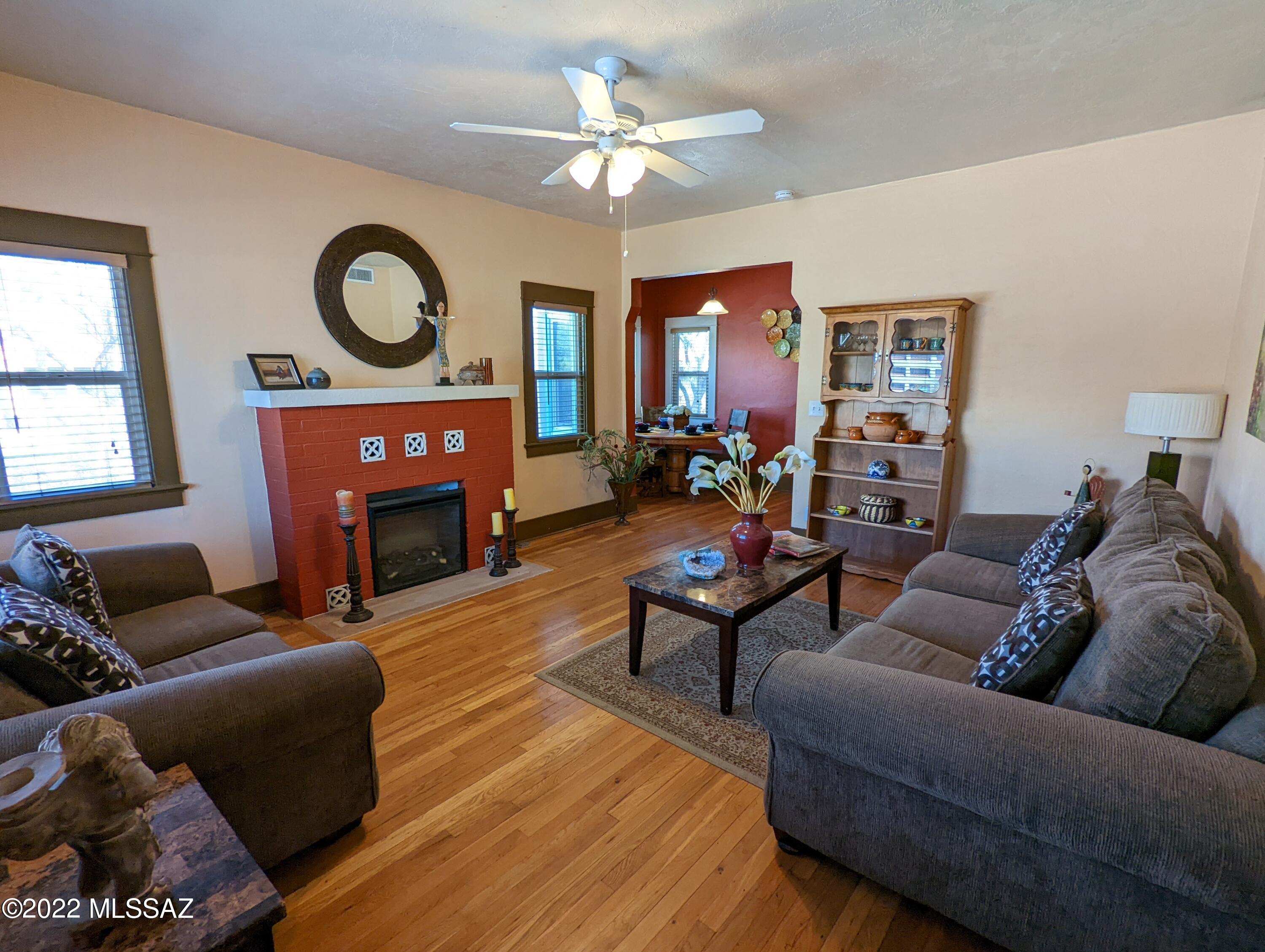 1334 N Campbell Avenue