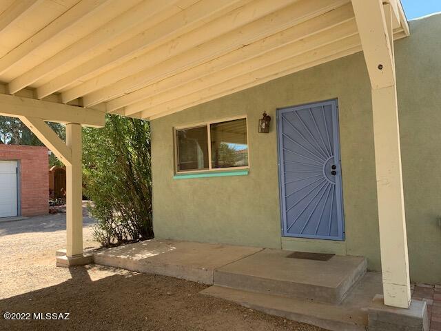 1334 N Campbell Avenue