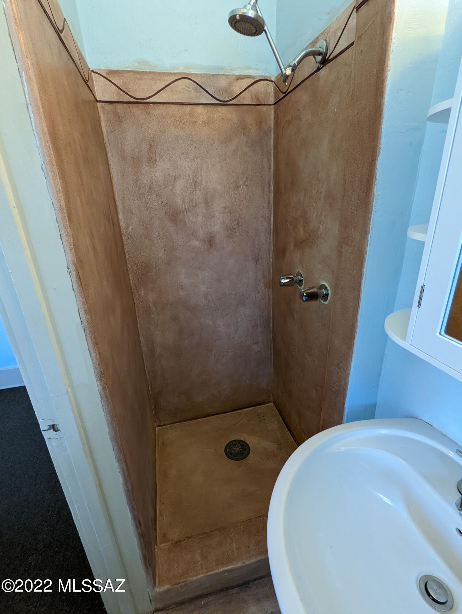 1334 N Campbell Avenue