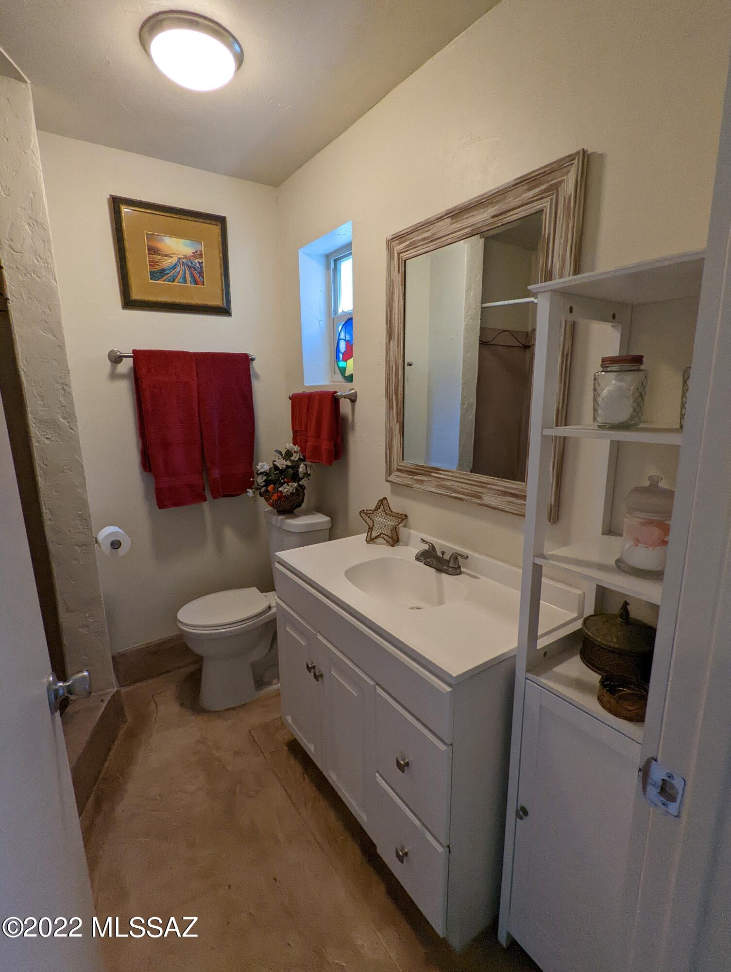 1334 N Campbell Avenue