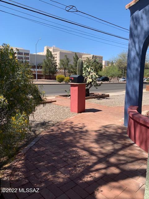 1334 N Campbell Avenue