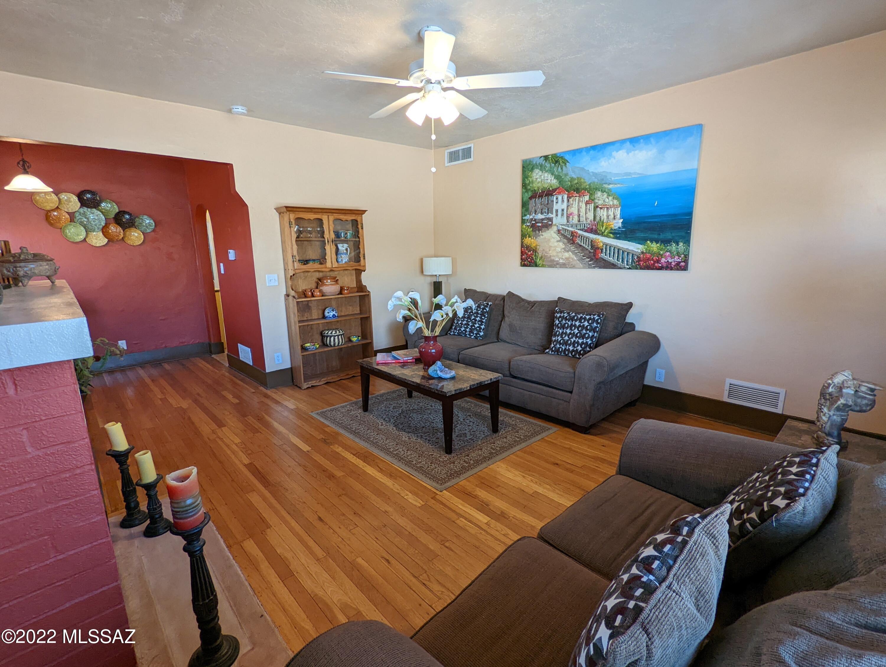 1334 N Campbell Avenue