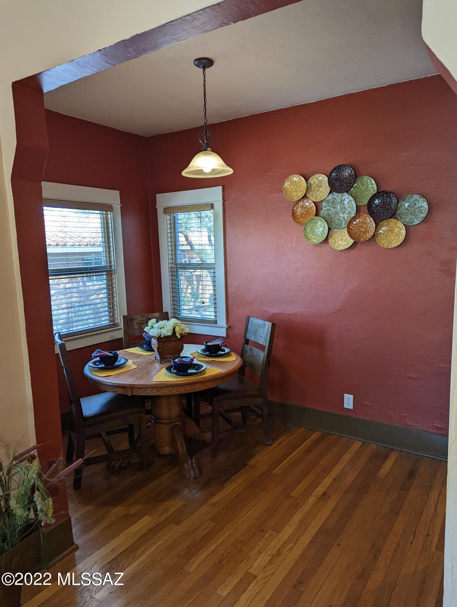 1334 N Campbell Avenue