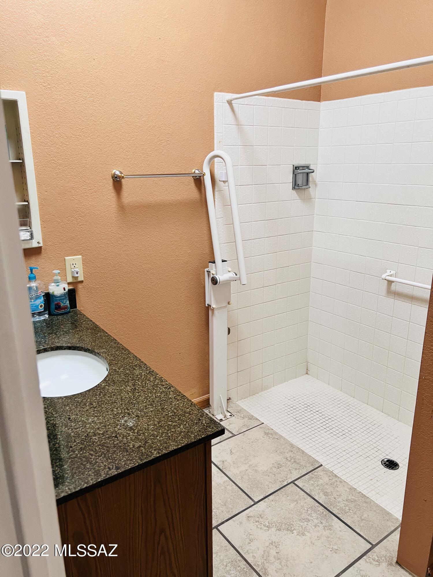 4309 W Pyracantha Drive