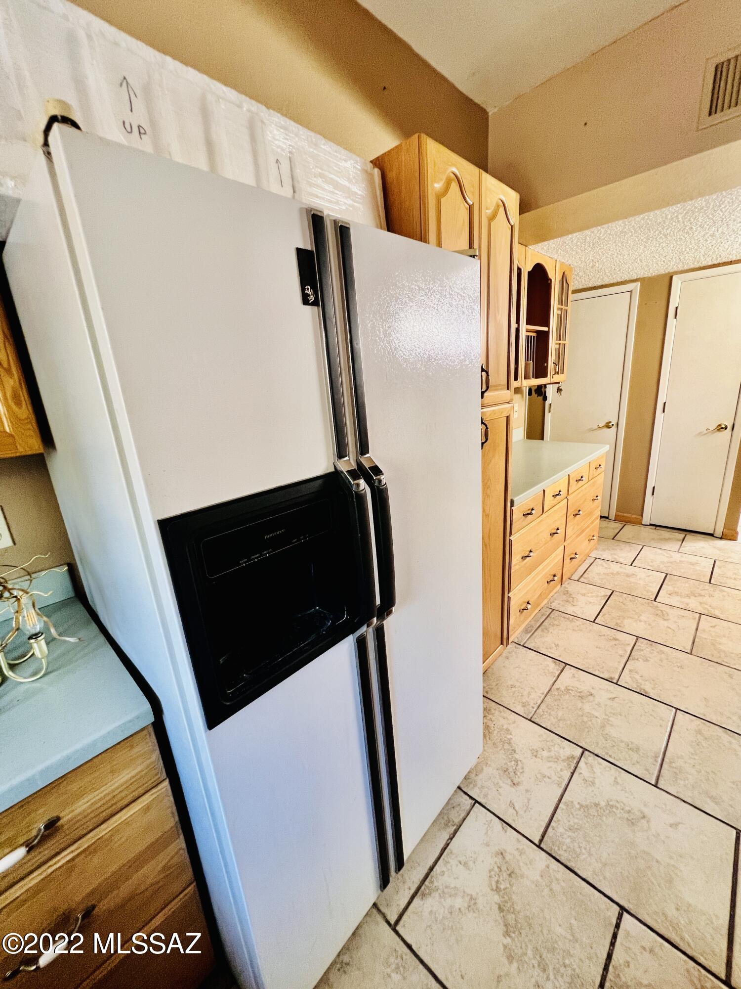 4309 W Pyracantha Drive