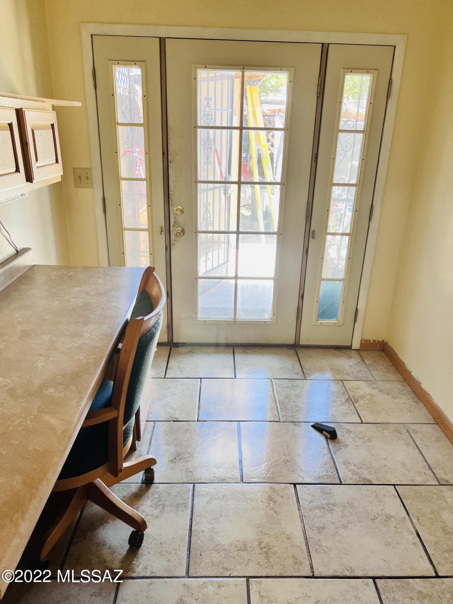 4309 W Pyracantha Drive