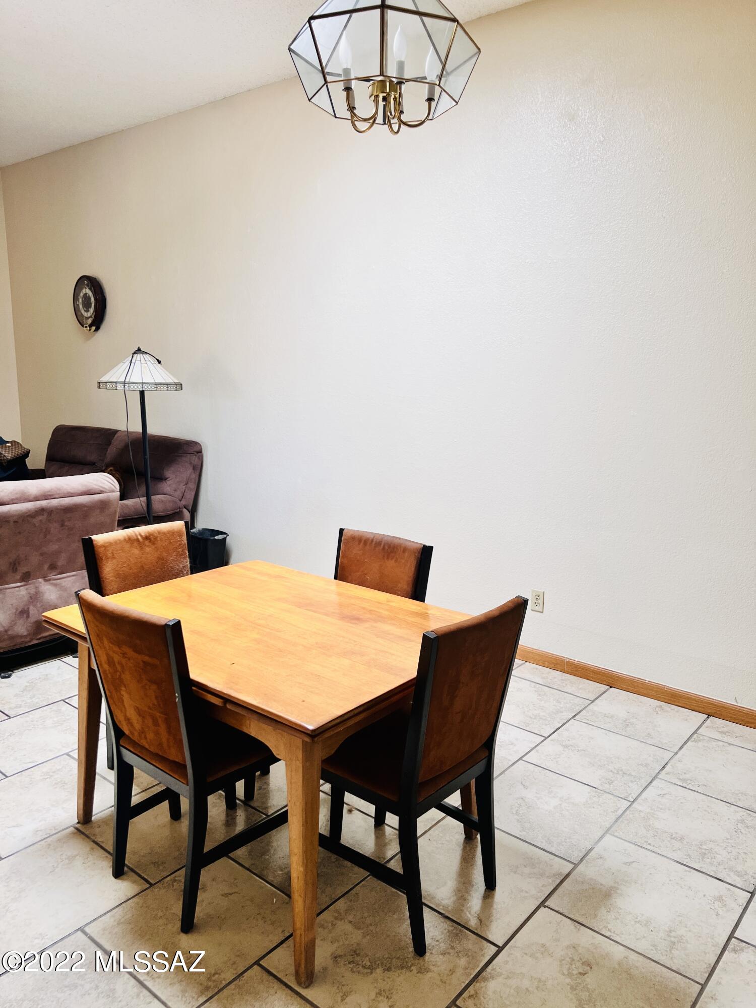 4309 W Pyracantha Drive