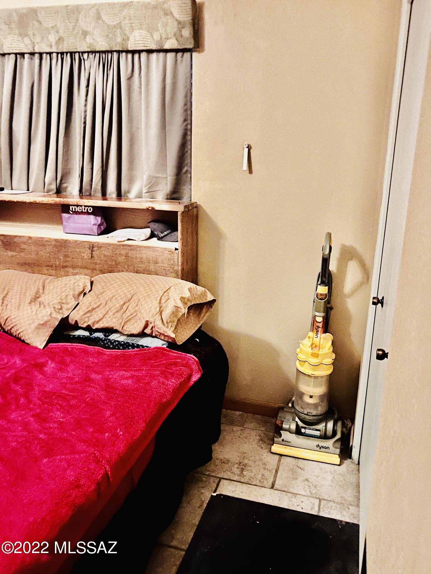 4309 W Pyracantha Drive