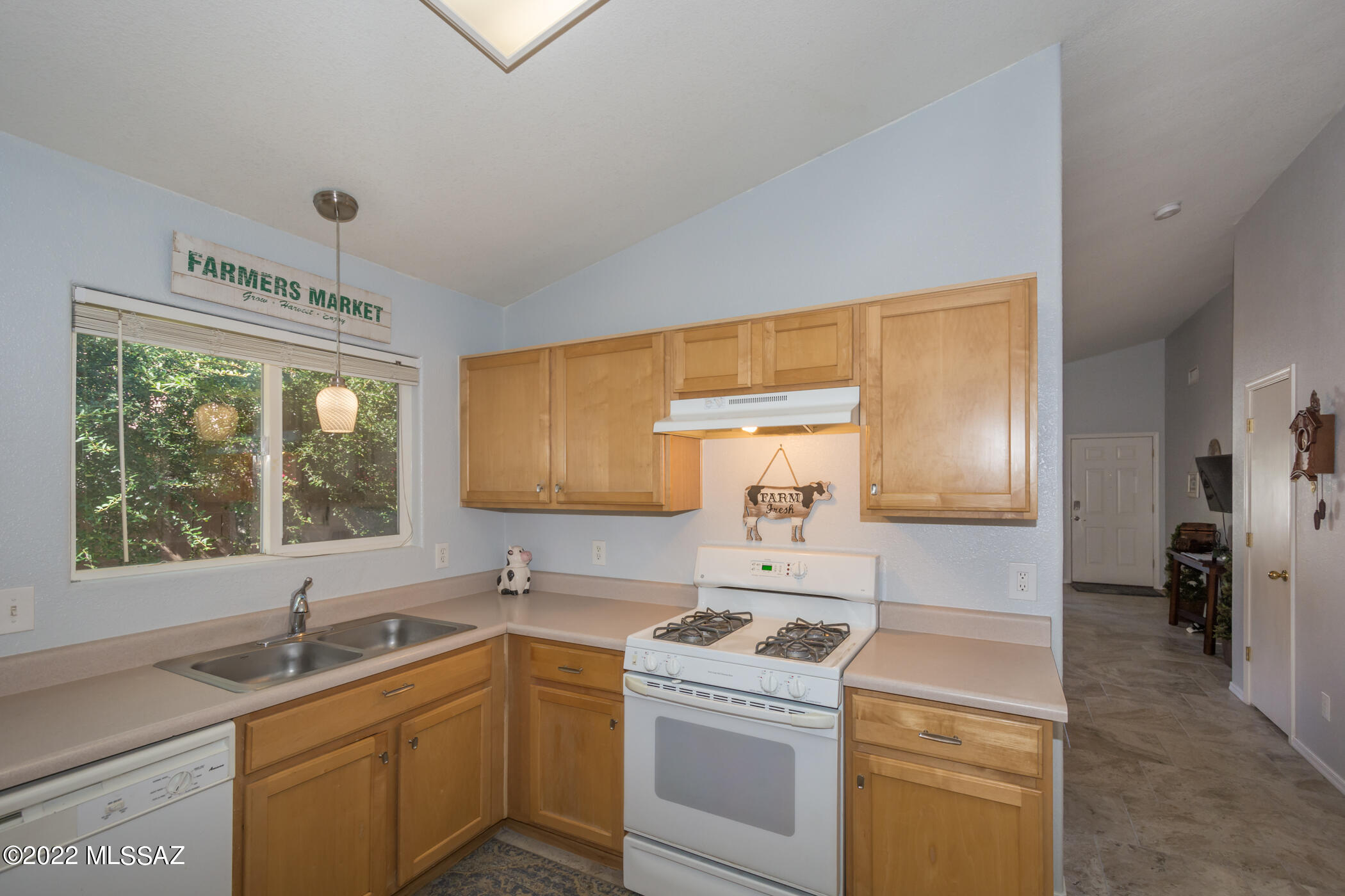 5523 W Guild Springs Street