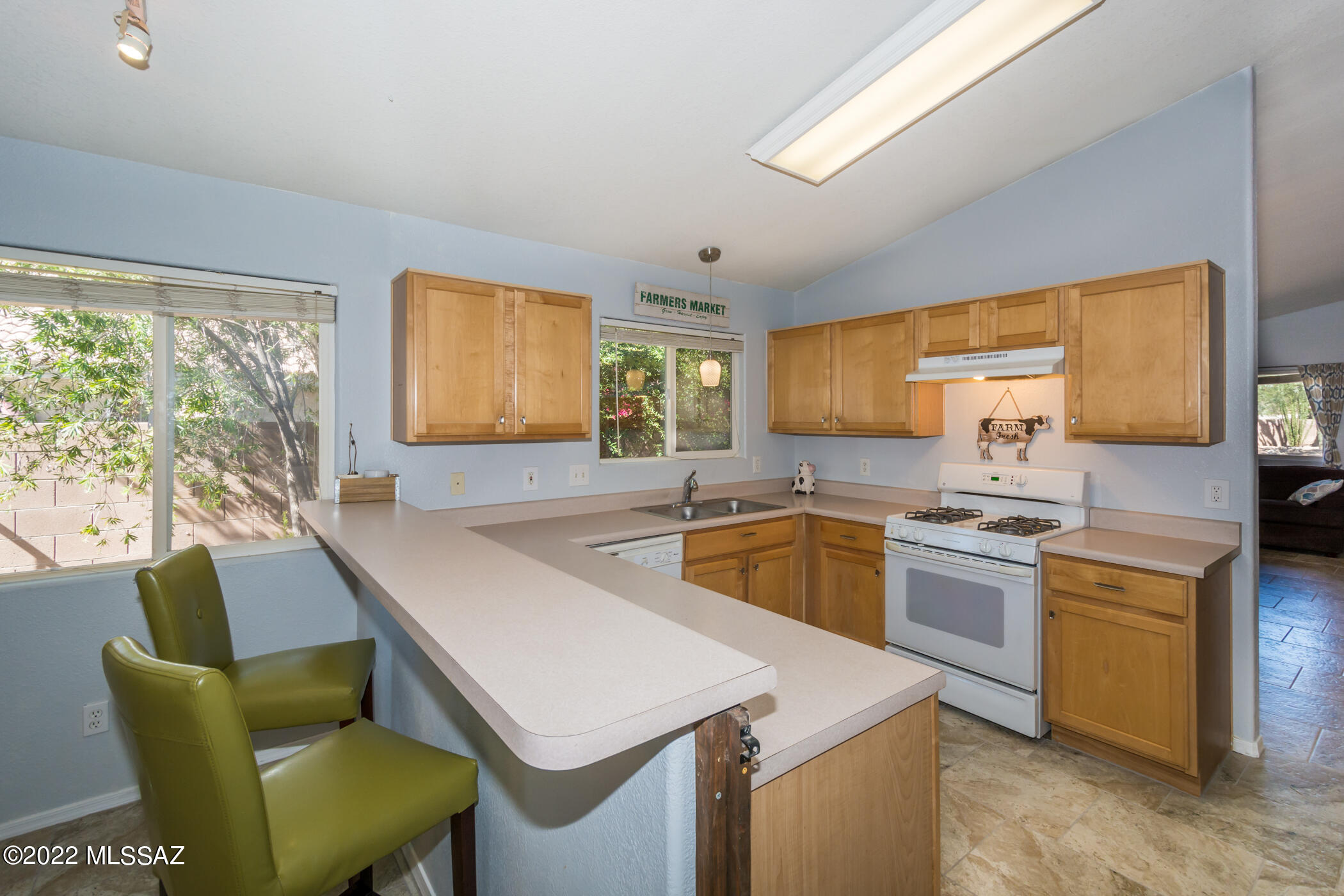 5523 W Guild Springs Street