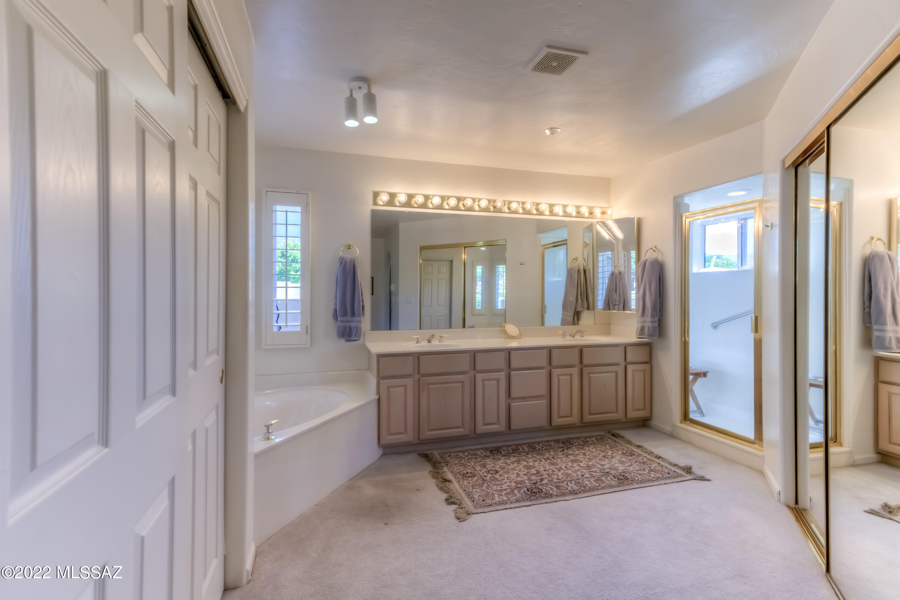 11078 N Mountain Breeze Drive