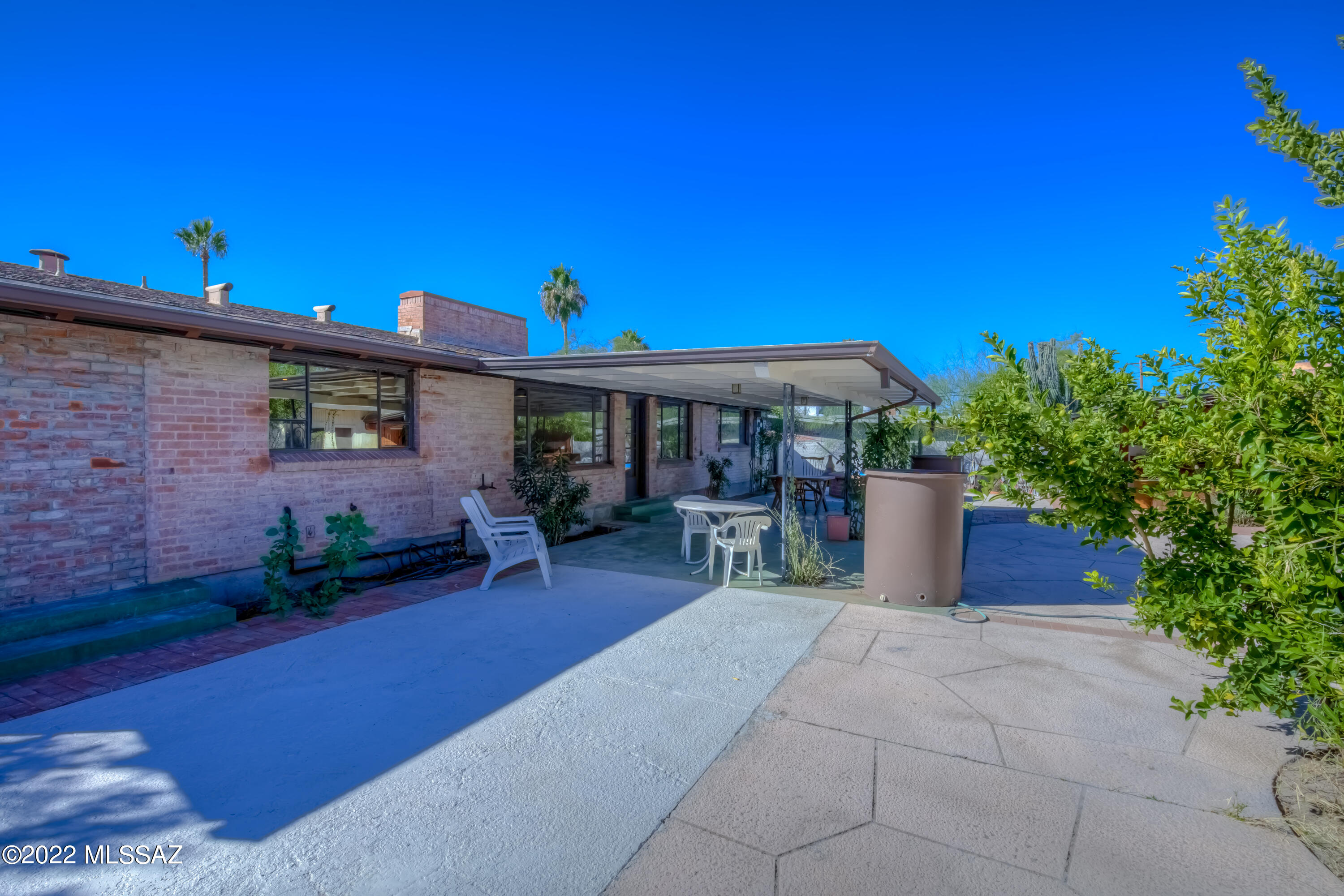 2345 E Edison Street