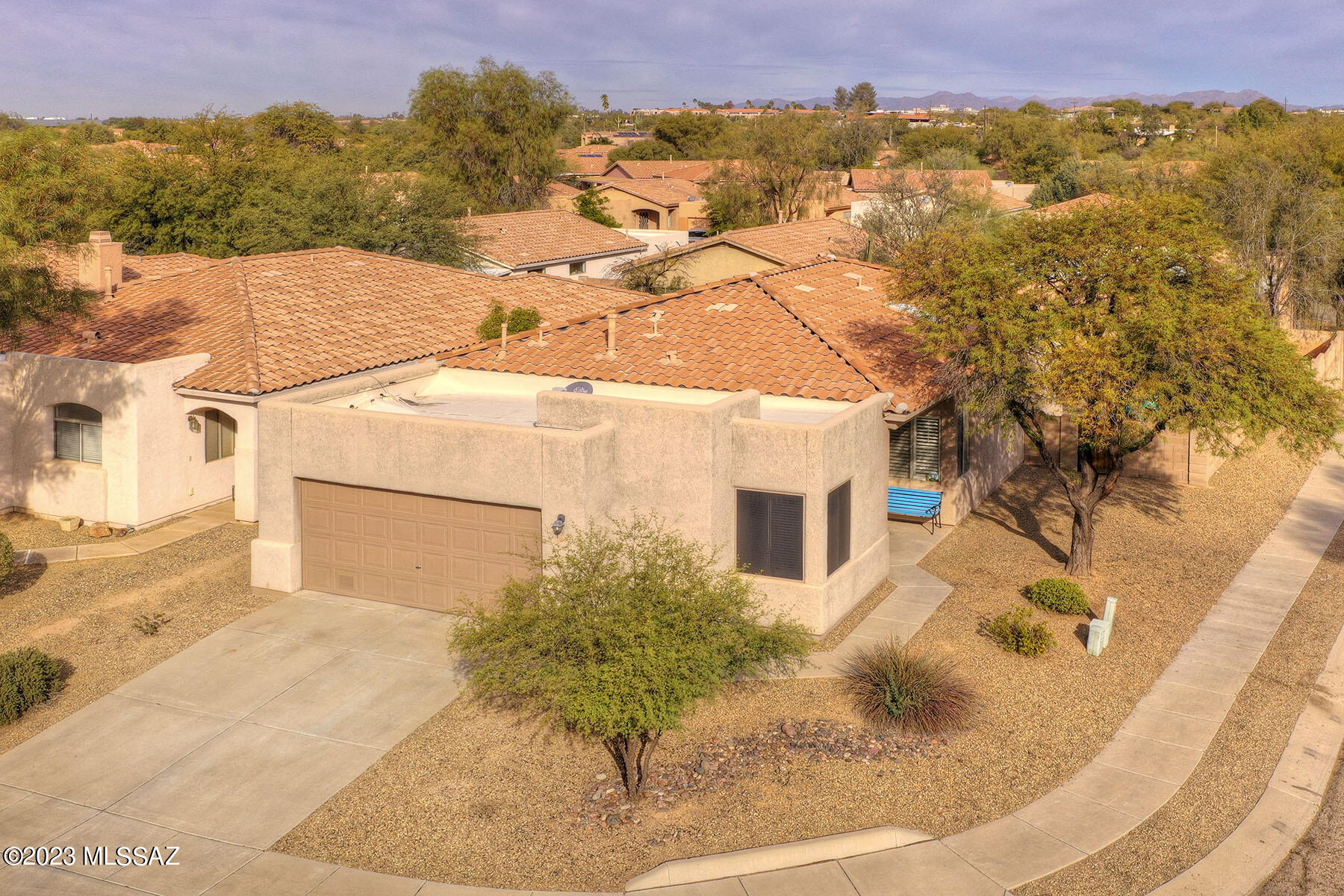 1860 W RIVER OTTER Drive