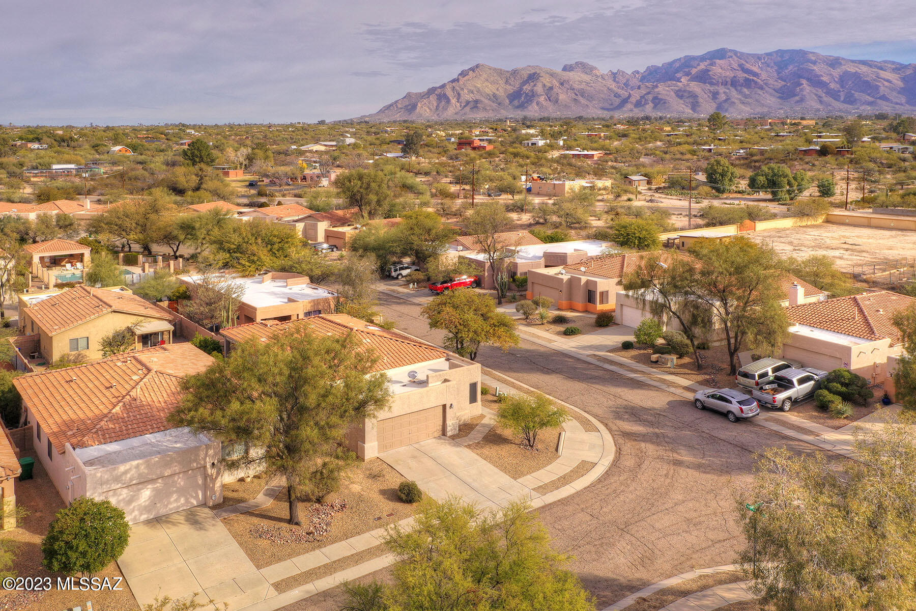 1860 W RIVER OTTER Drive