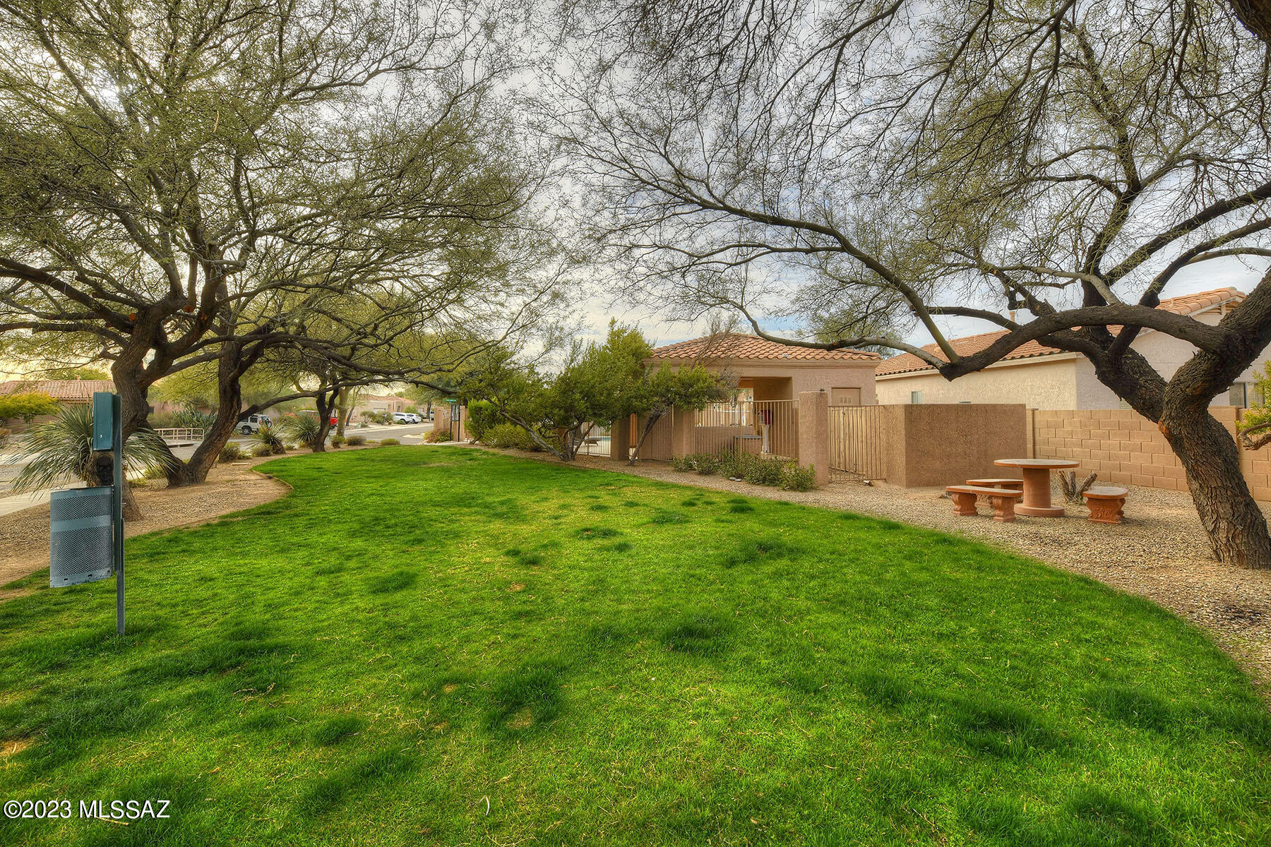 1860 W RIVER OTTER Drive