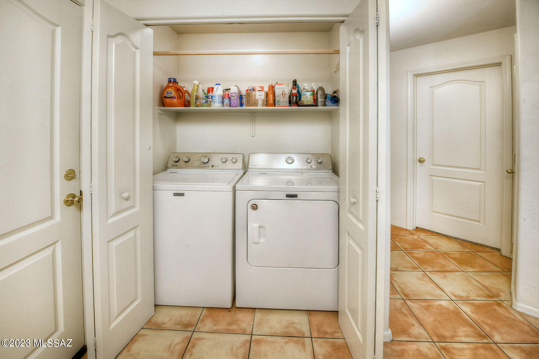 1860 W RIVER OTTER Drive