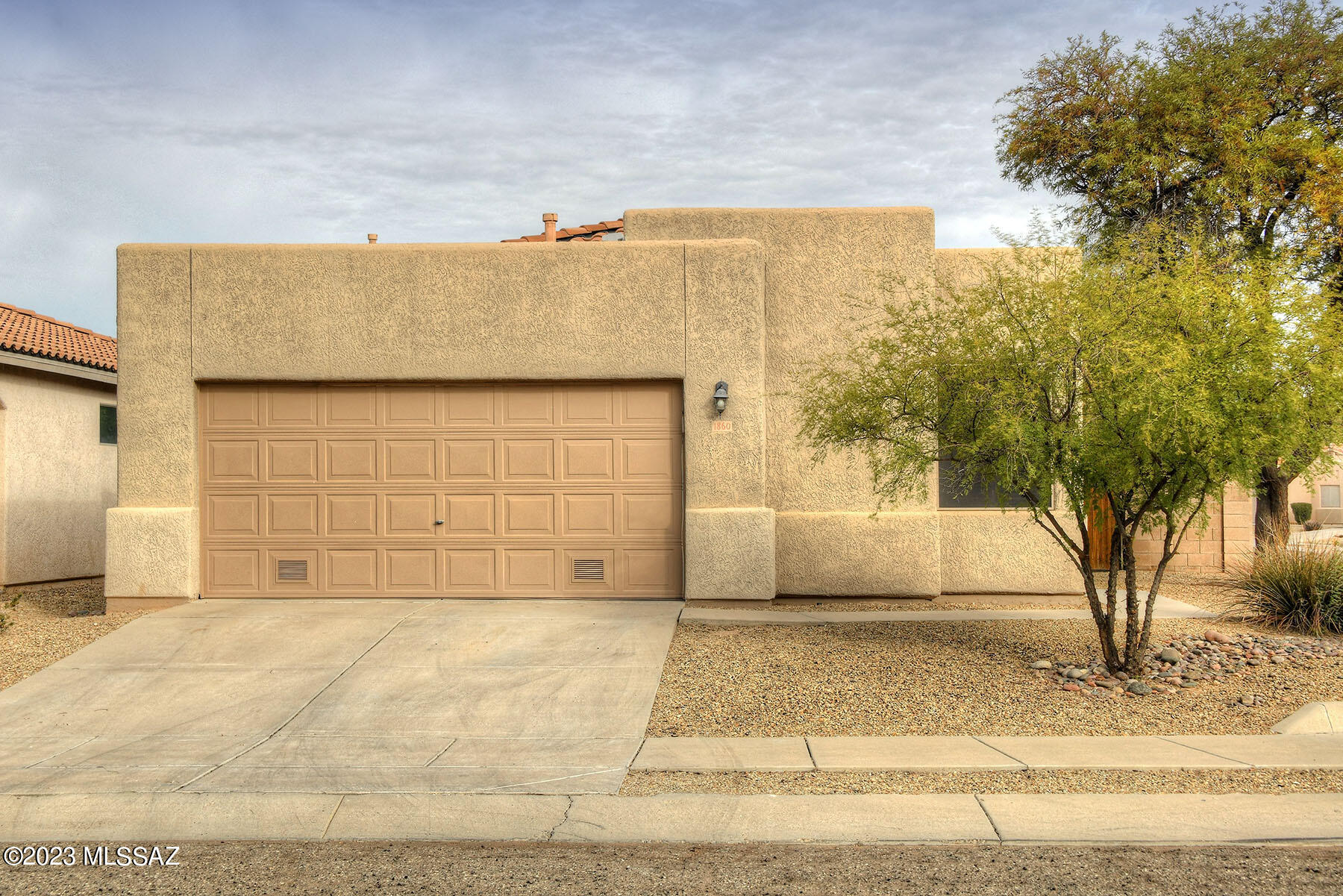 1860 W RIVER OTTER Drive