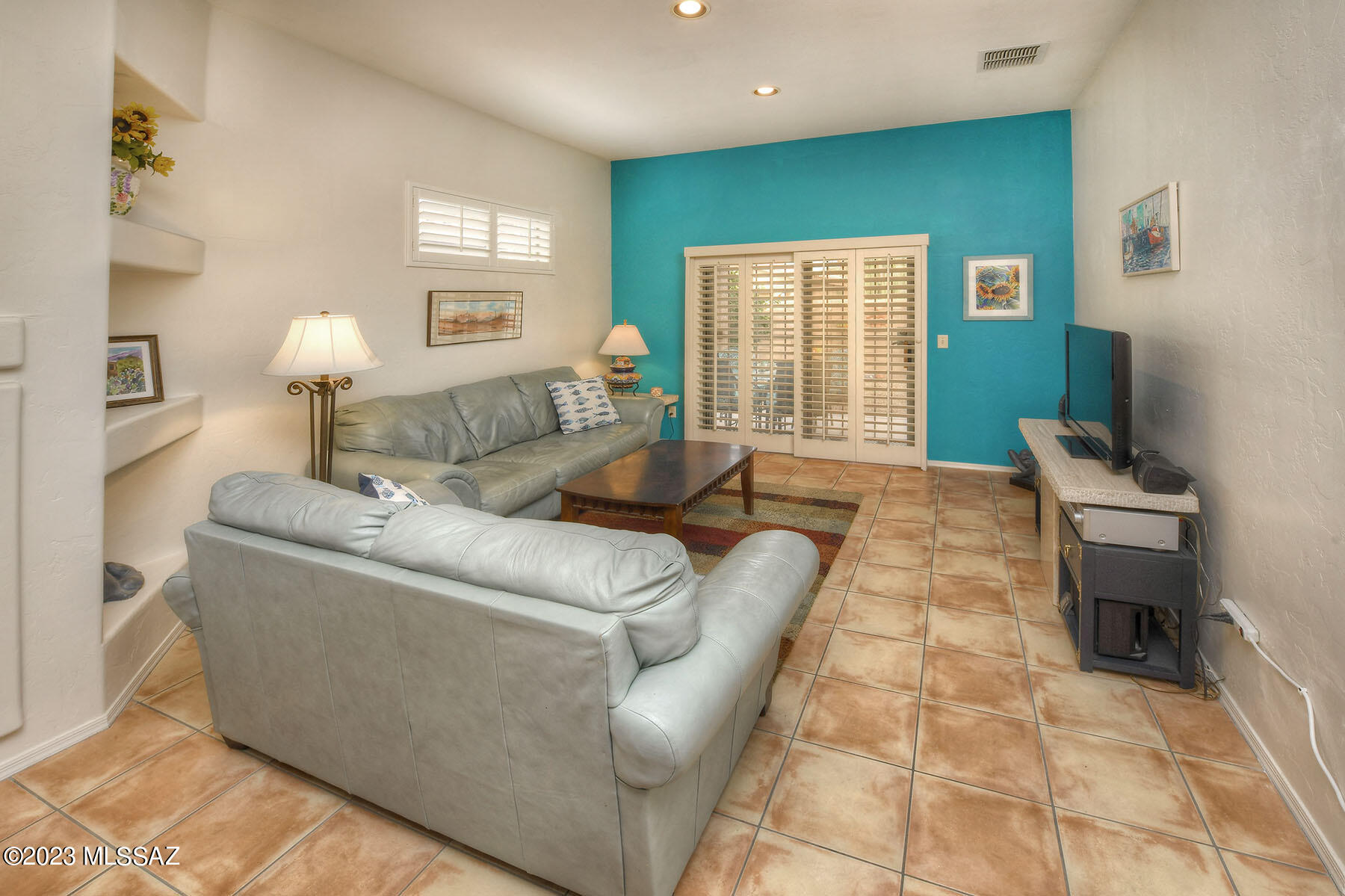 1860 W RIVER OTTER Drive