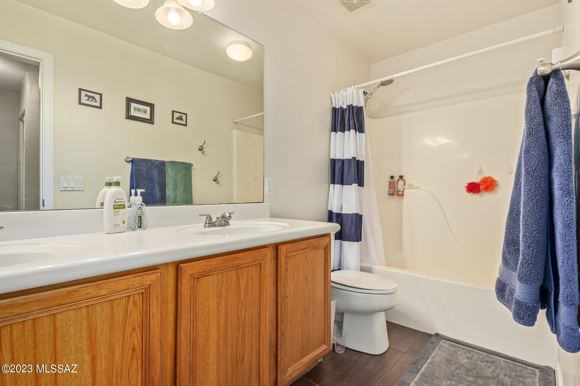 7679 W Innutian Court