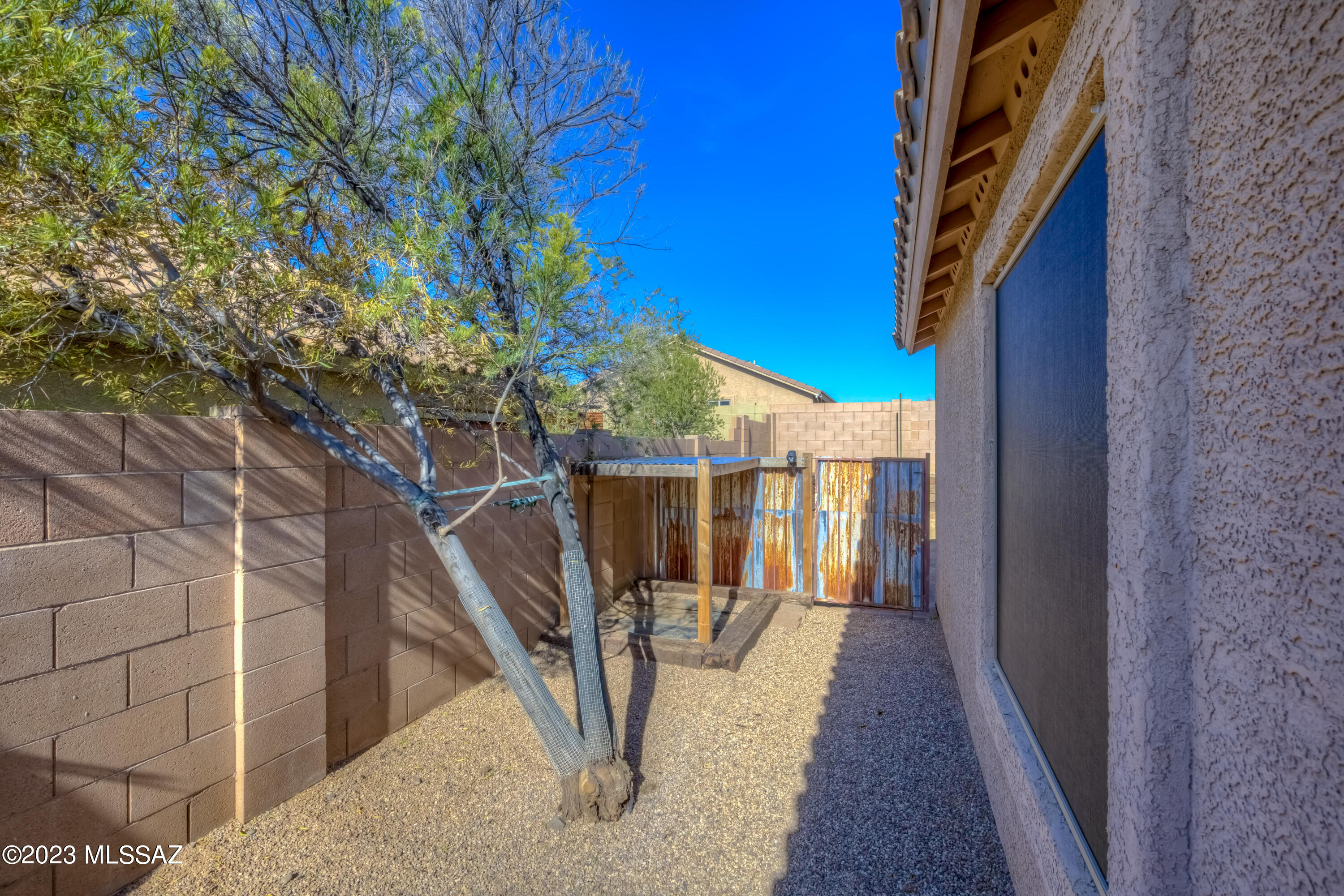 11482 W Slate Rock Street