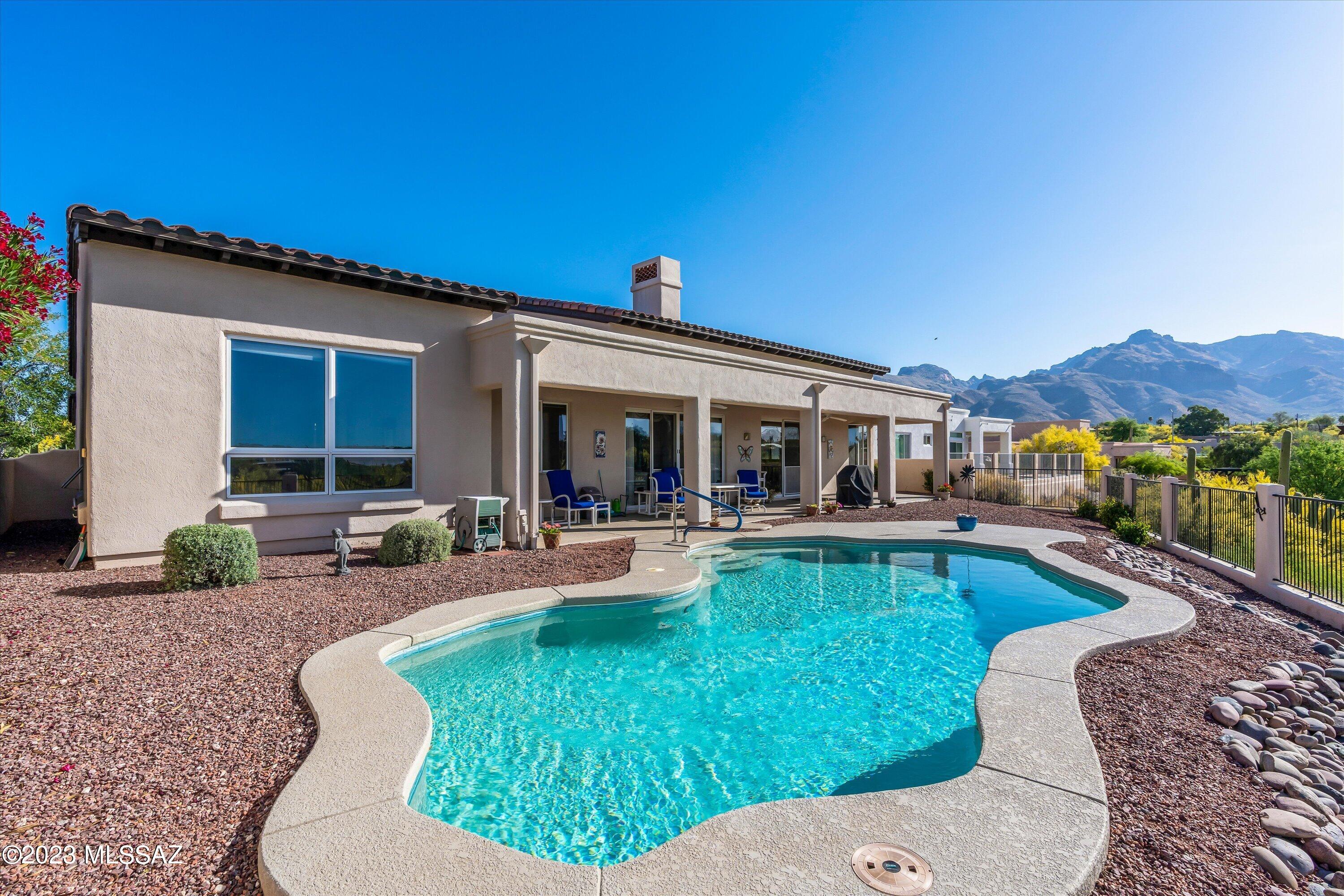 6738 N Shadow Run Drive